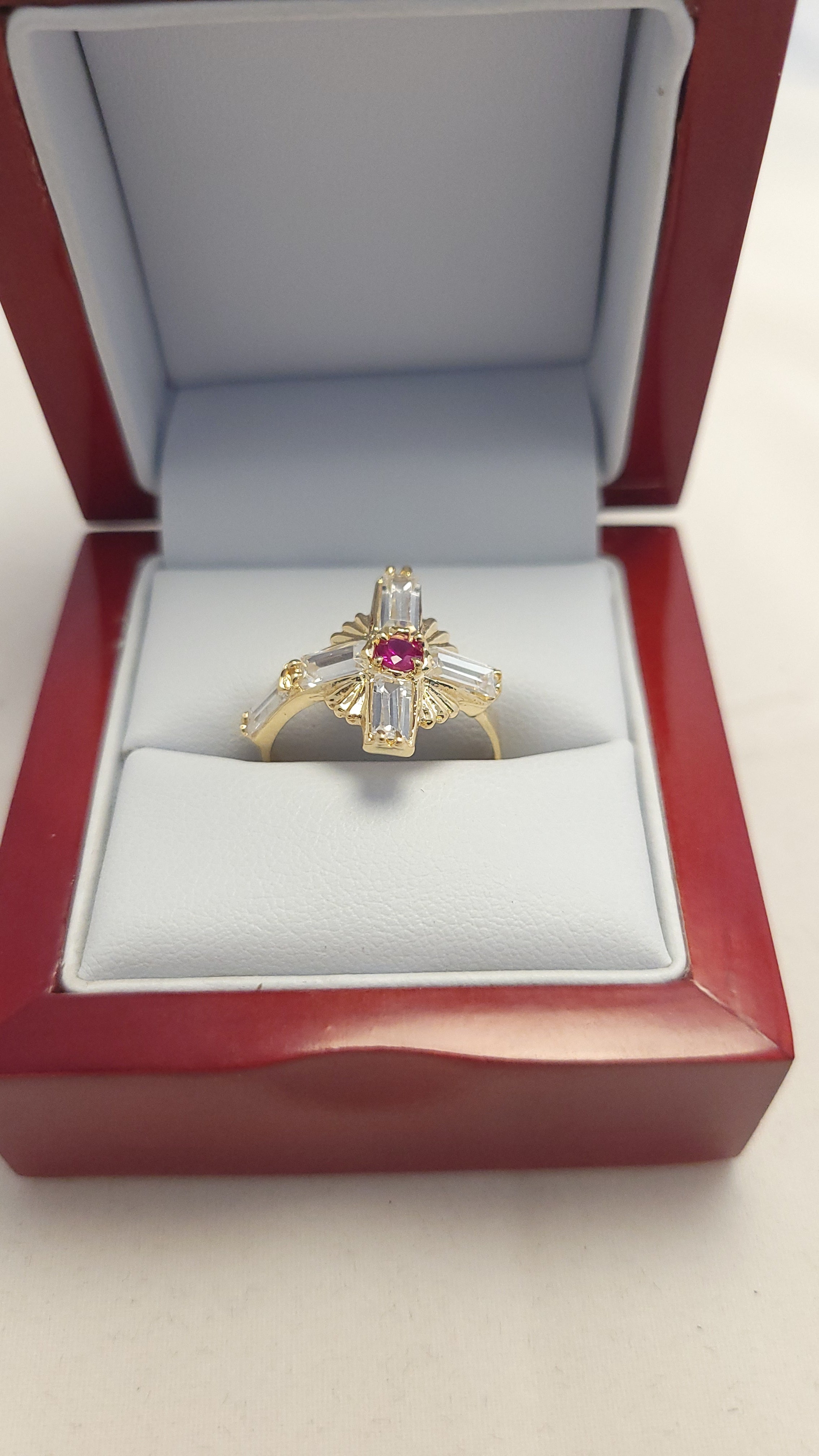 Anillo Cruz de Rubí Oro Amarillo 14K