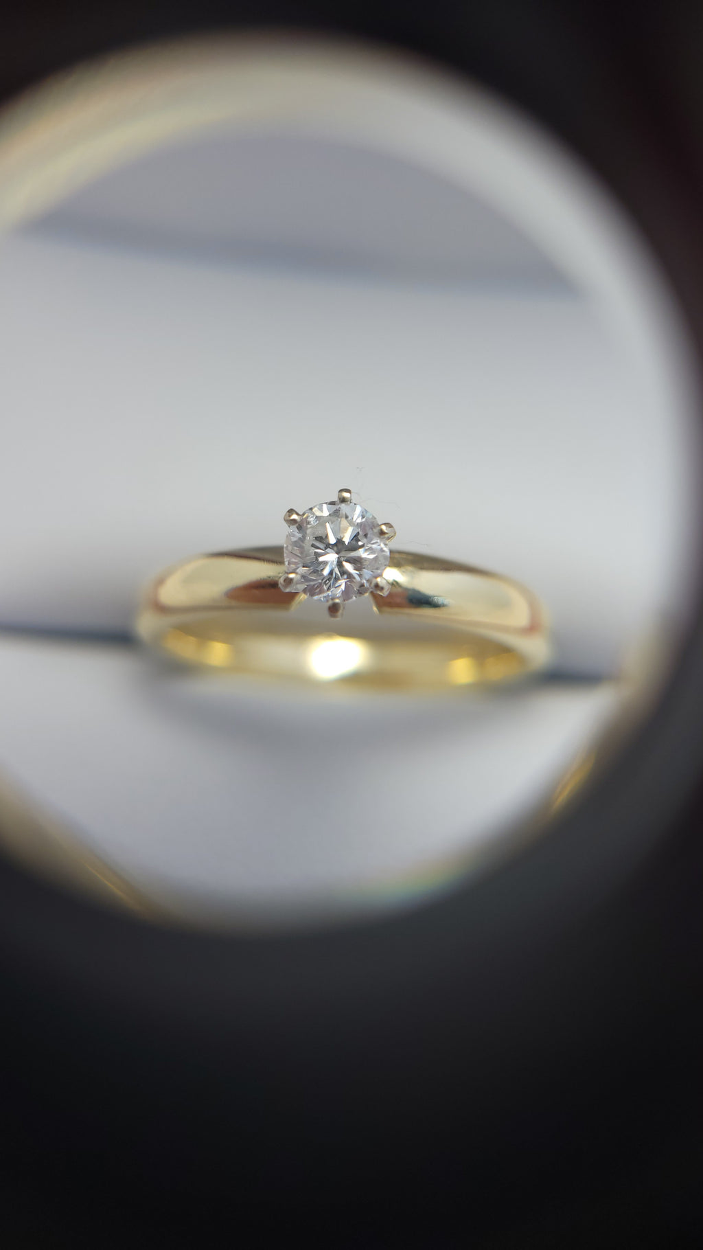 18K YG Solitaire Diamond Eng Ring