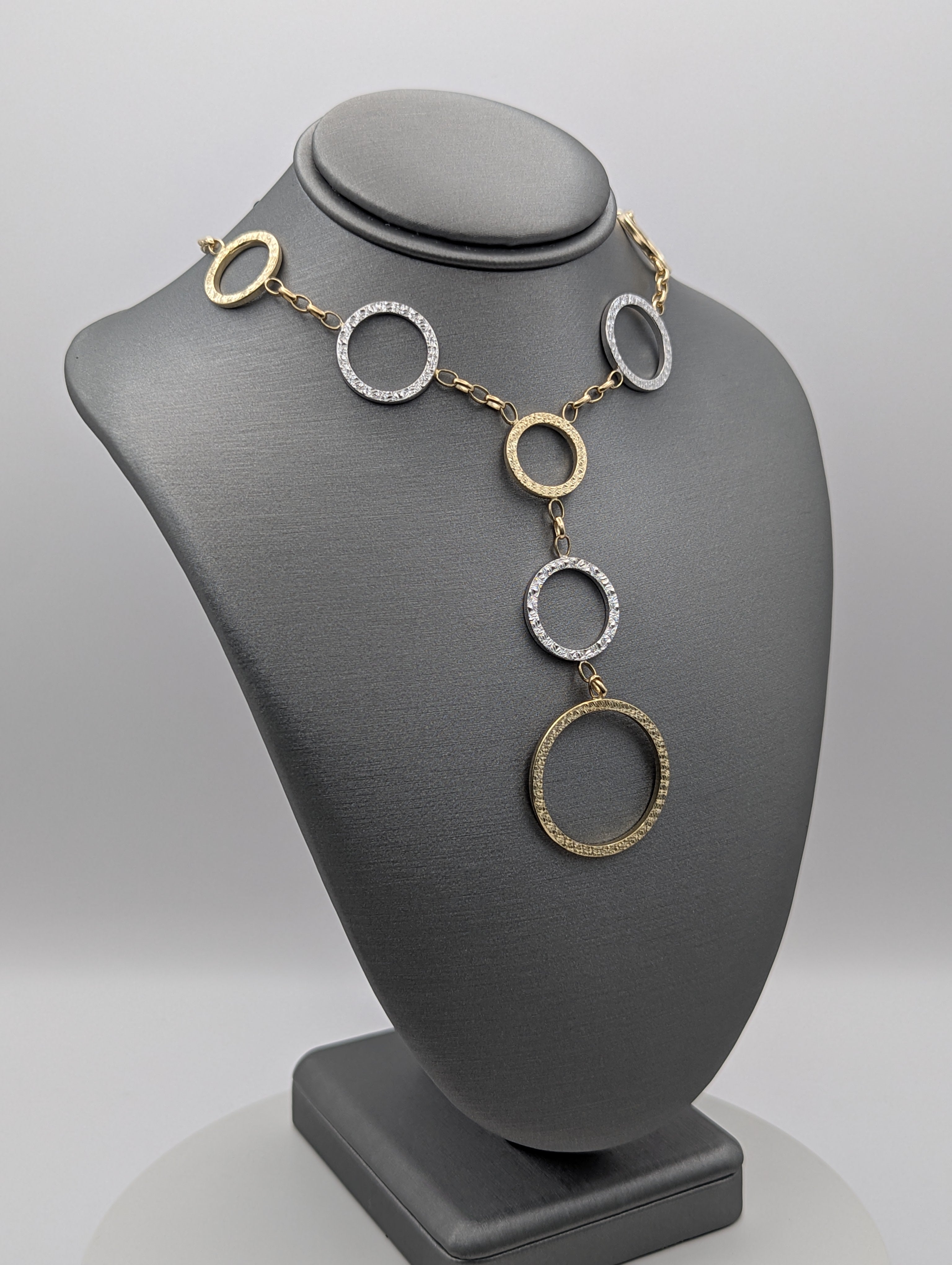Collar círculo colgante dos tonos 14K