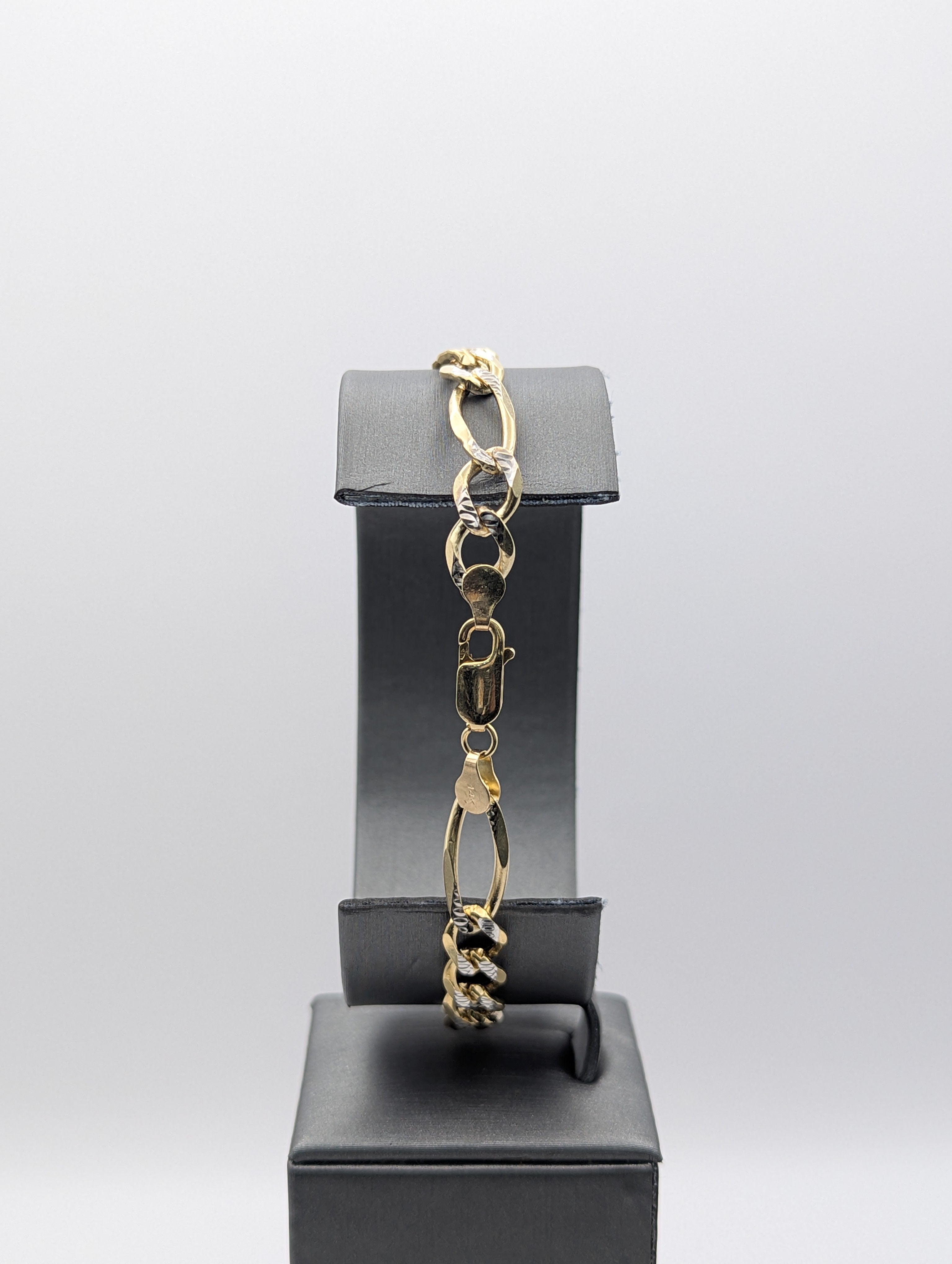 Pulsera Fígaro troquelada de 14K
