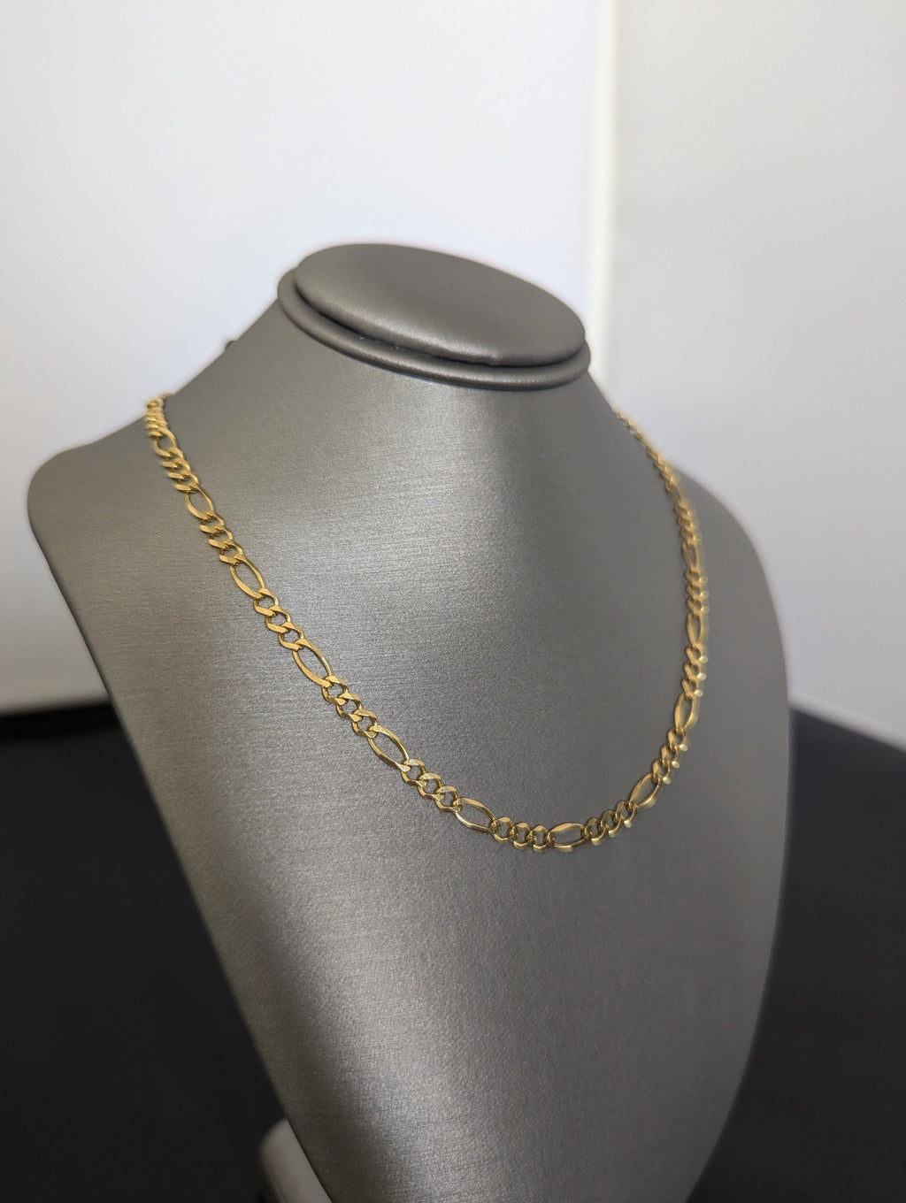 Cadena Fígaro Plana de Oro Amarillo de 14K
