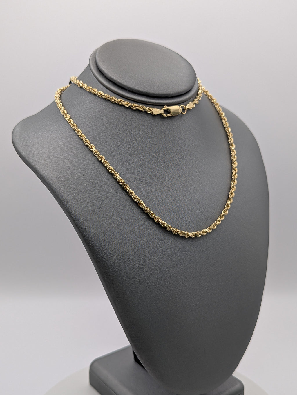 Cadena de cuerda maciza de oro amarillo de 14K