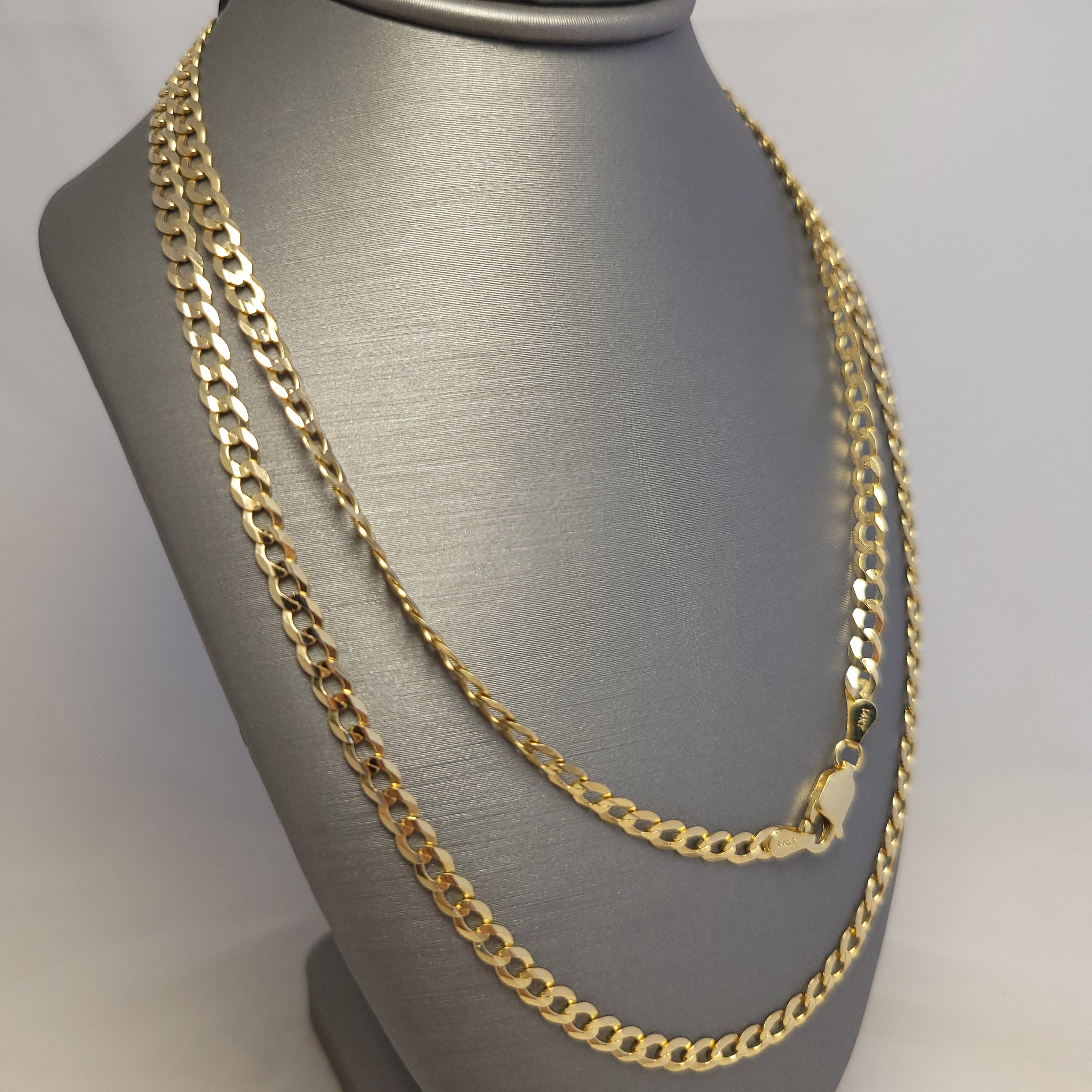 Cadena de eslabones cubanos maciza de oro amarillo de 14K