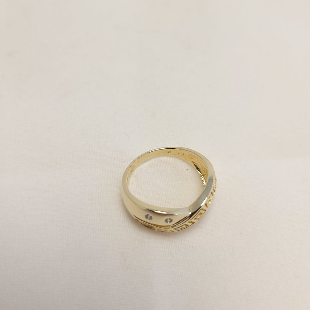 Anillo de oro amarillo de 14K con diseño de greca