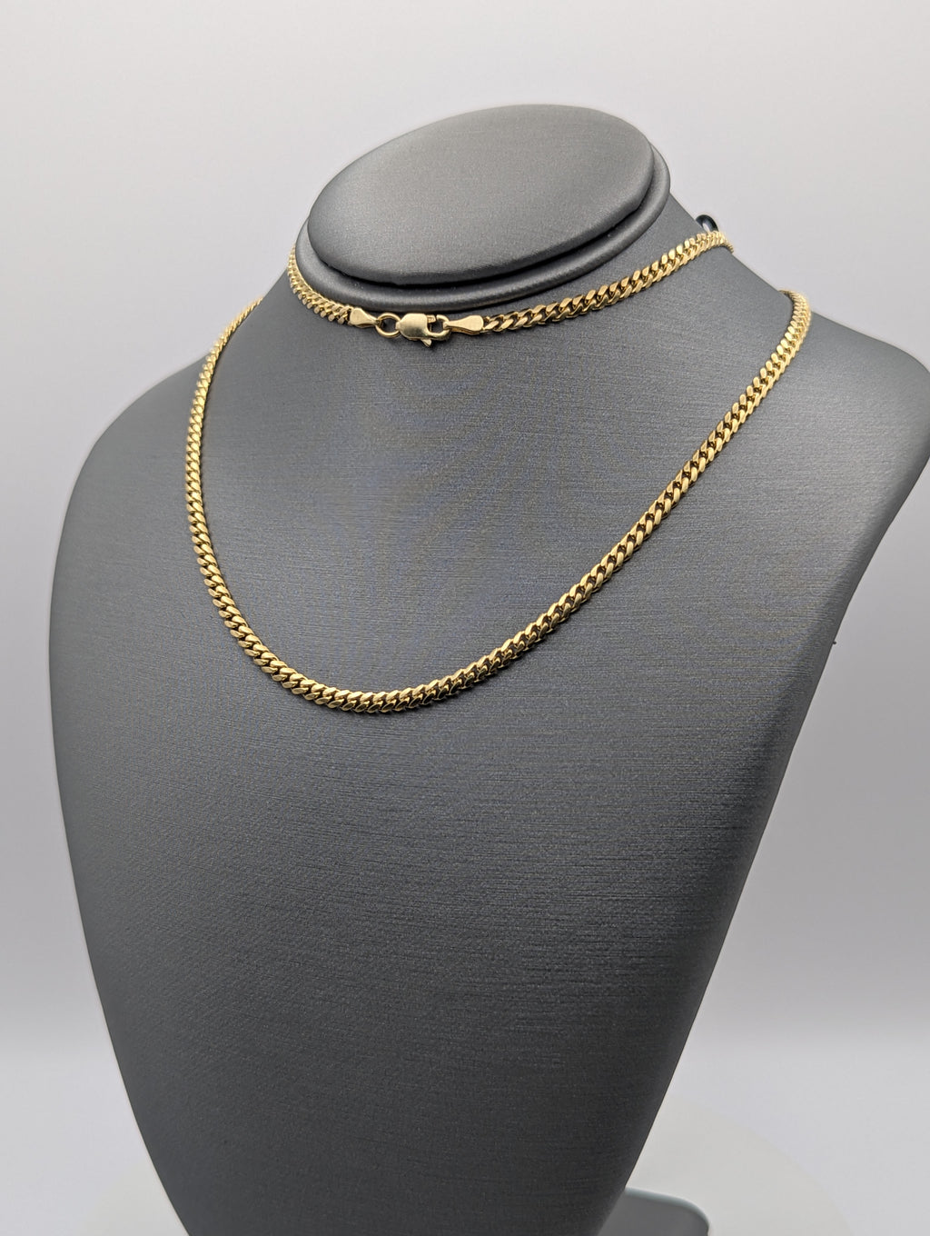 Cadena cubana Miami sólida de oro amarillo de 14K