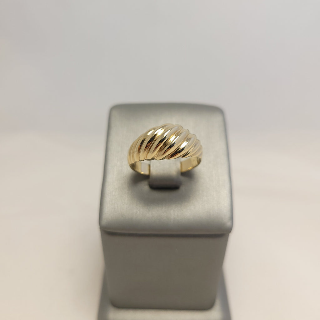 Anillo Elegante Hinchado de Oro Amarillo de 14K