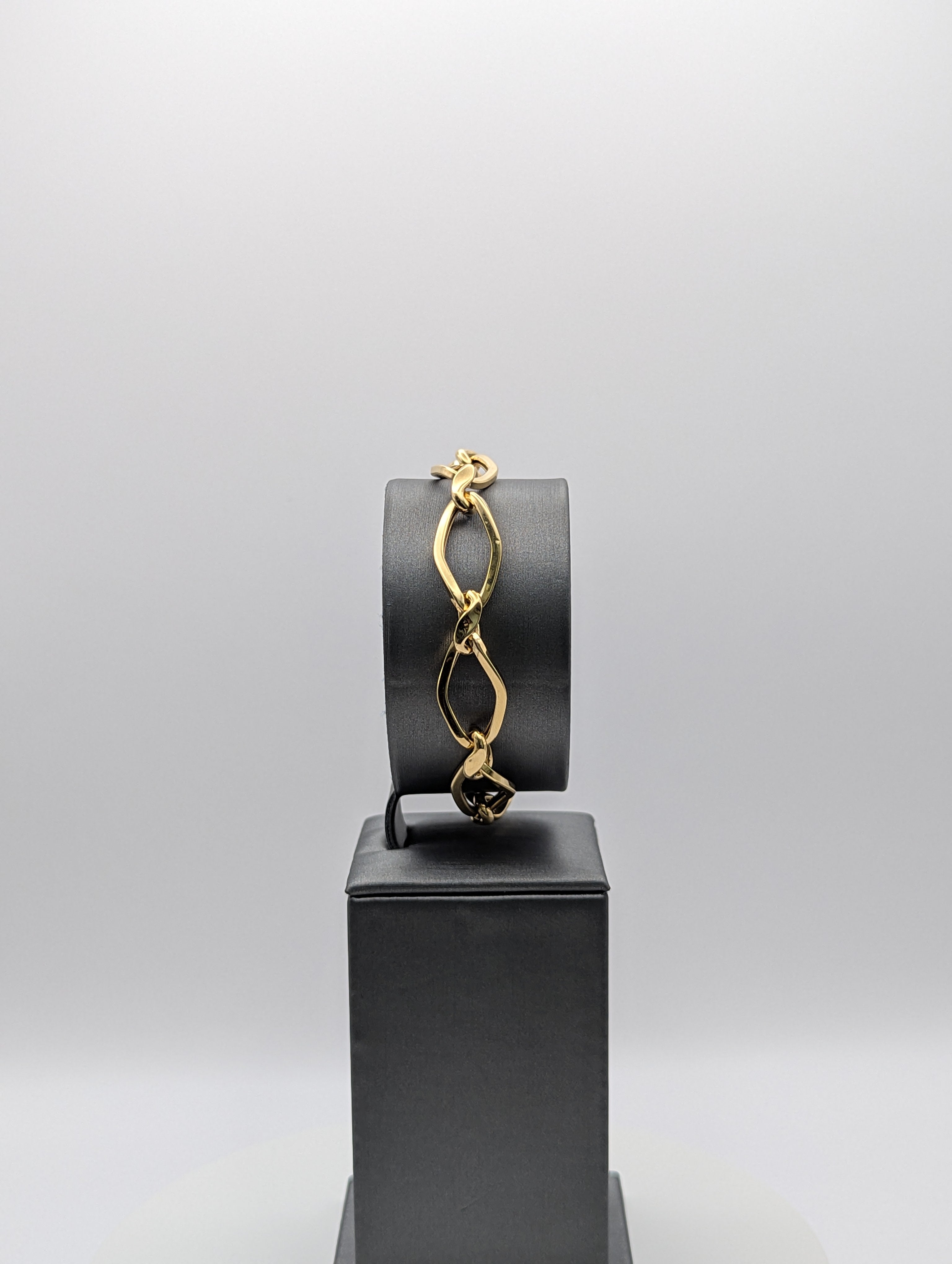 14K YG Fancy Hollow Marquise Link Bracelet