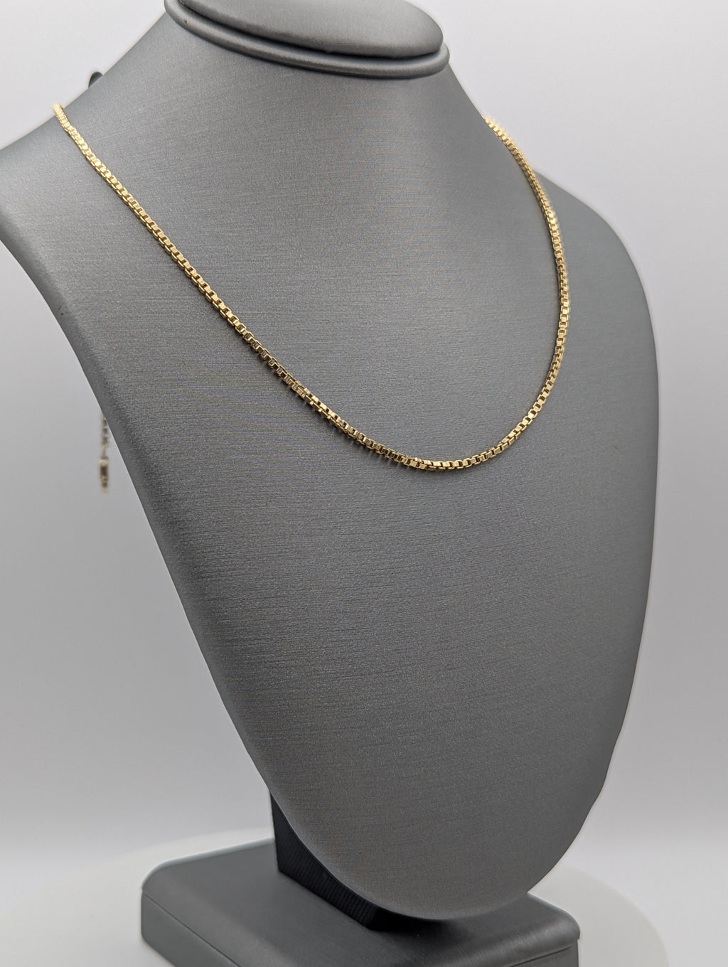 Cadena de caja de oro amarillo de 14K
