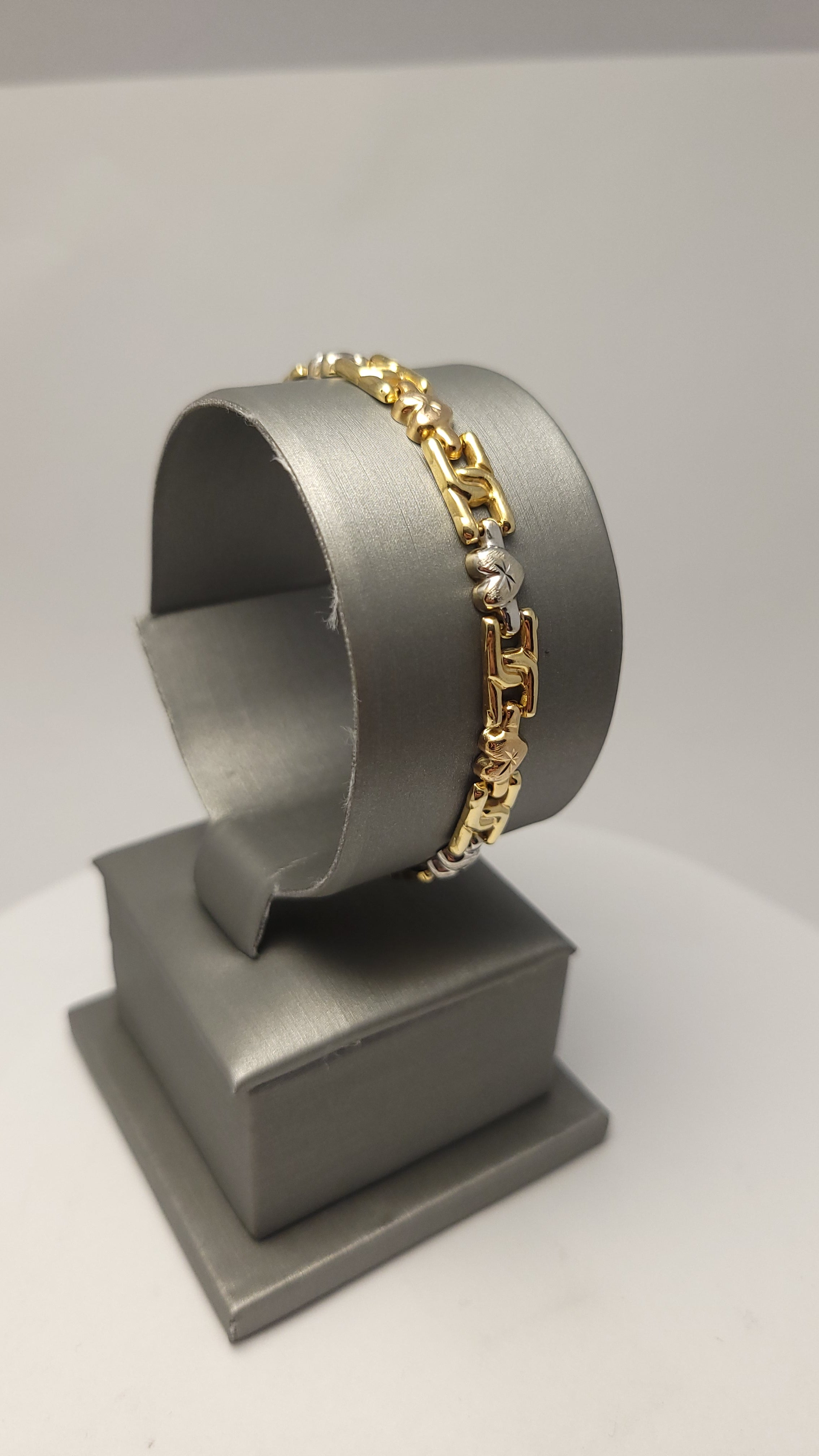 Pulsera de corazón tricolor de 14K