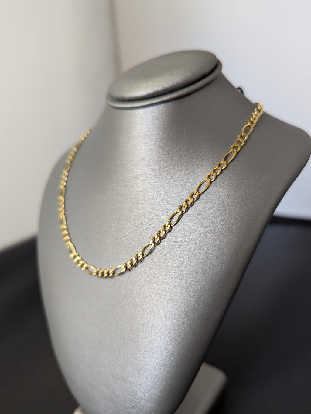 Cadena Fígaro Plana de Oro Amarillo de 14K