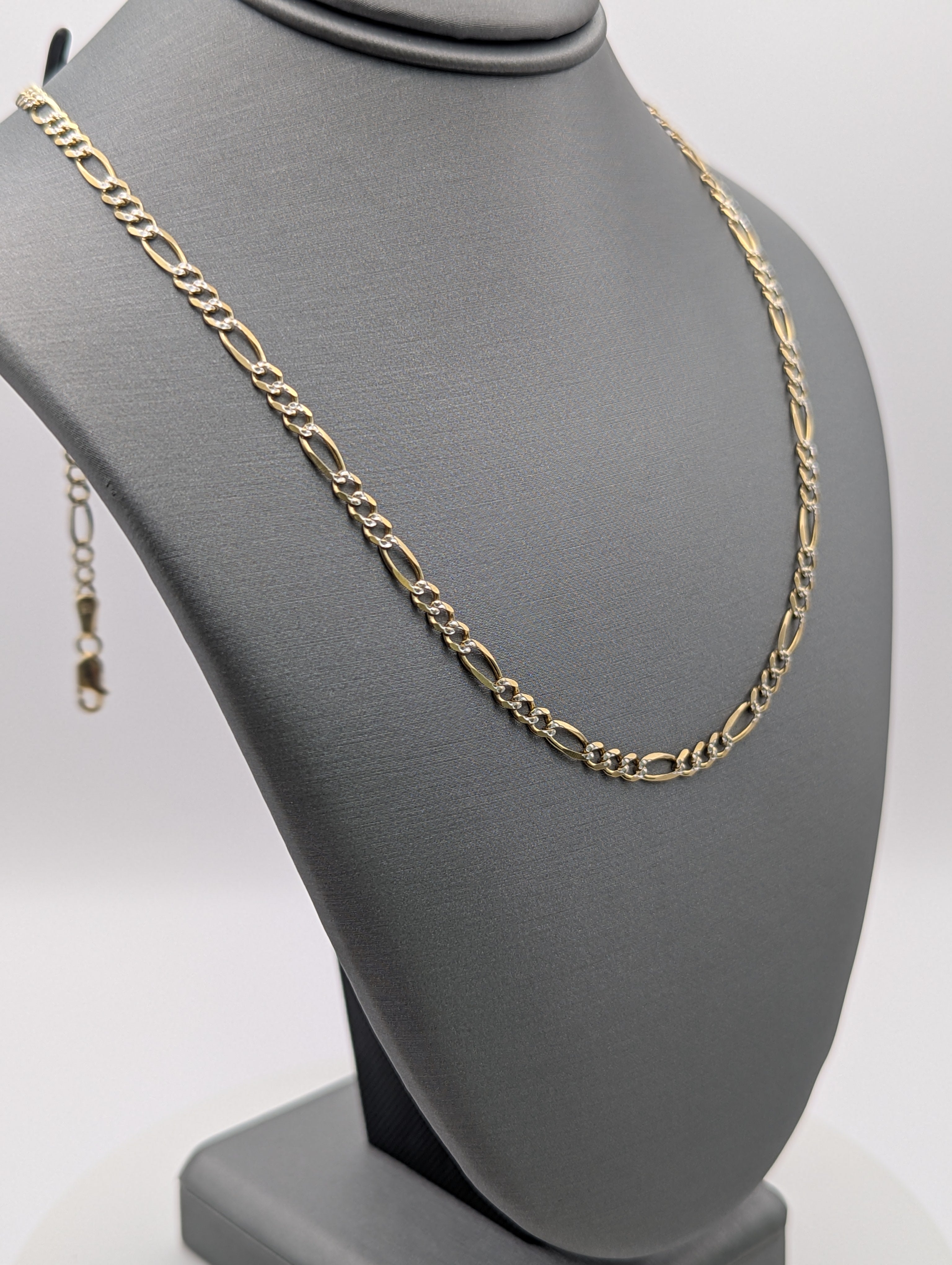 Cadena Fígaro de Oro Amarillo 14K con Corte Diamantado