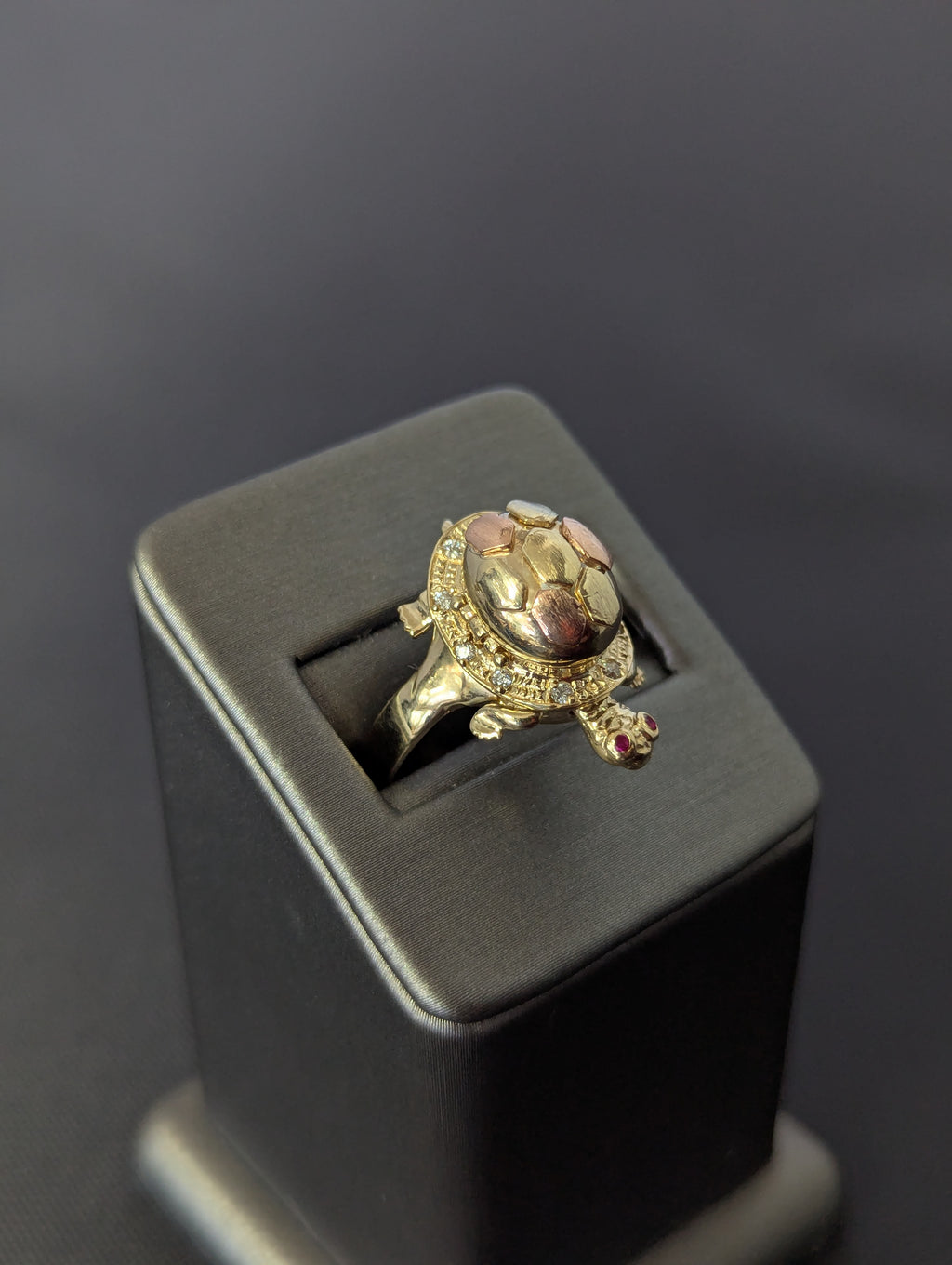 Anillo de tortuga móvil de oro amarillo y rosa de 14K