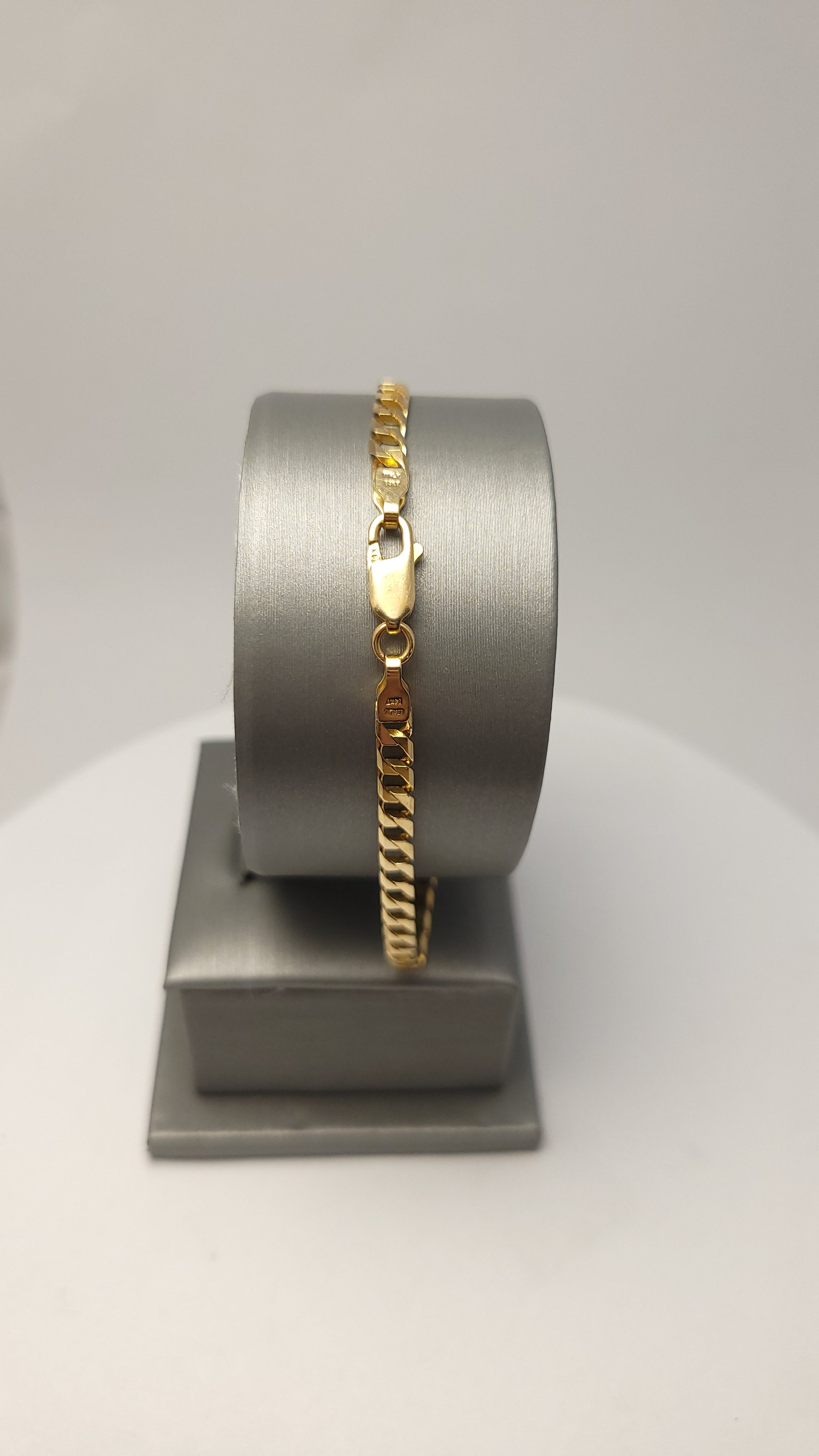 14K YG Square Curb Bracelet