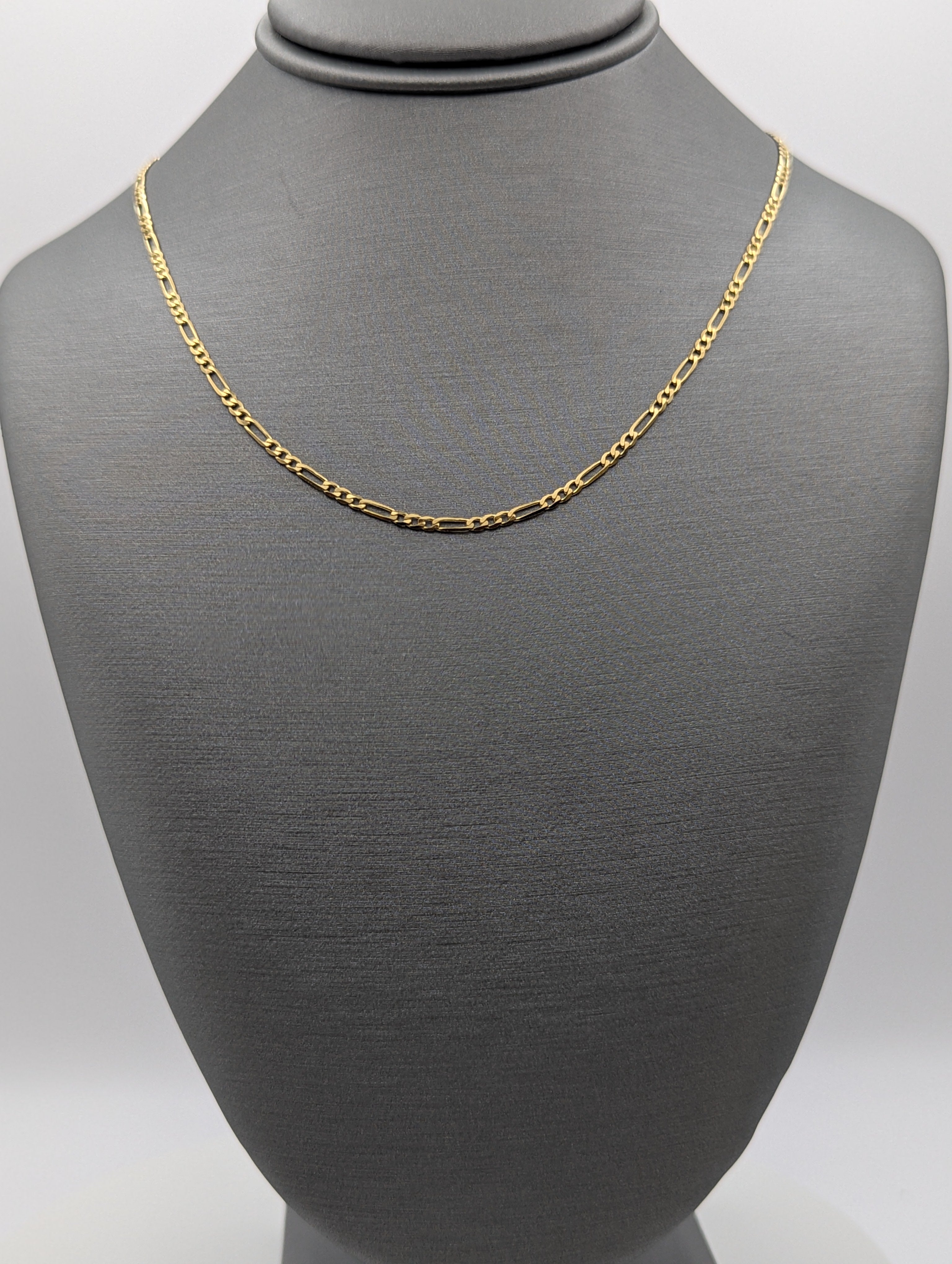 Cadena Fígaro de oro amarillo de 14K