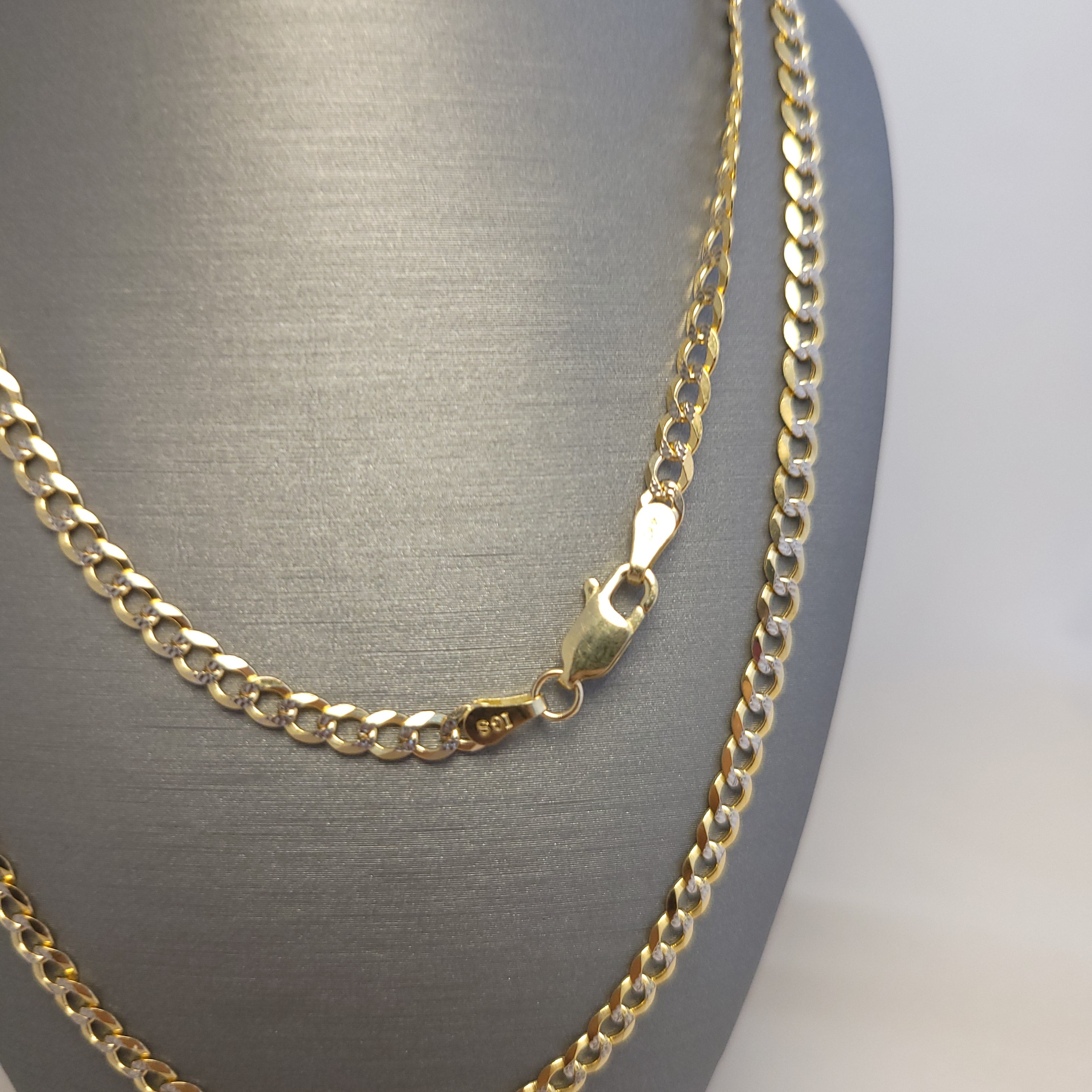 Cadena cubana con corte de diamante de 14K