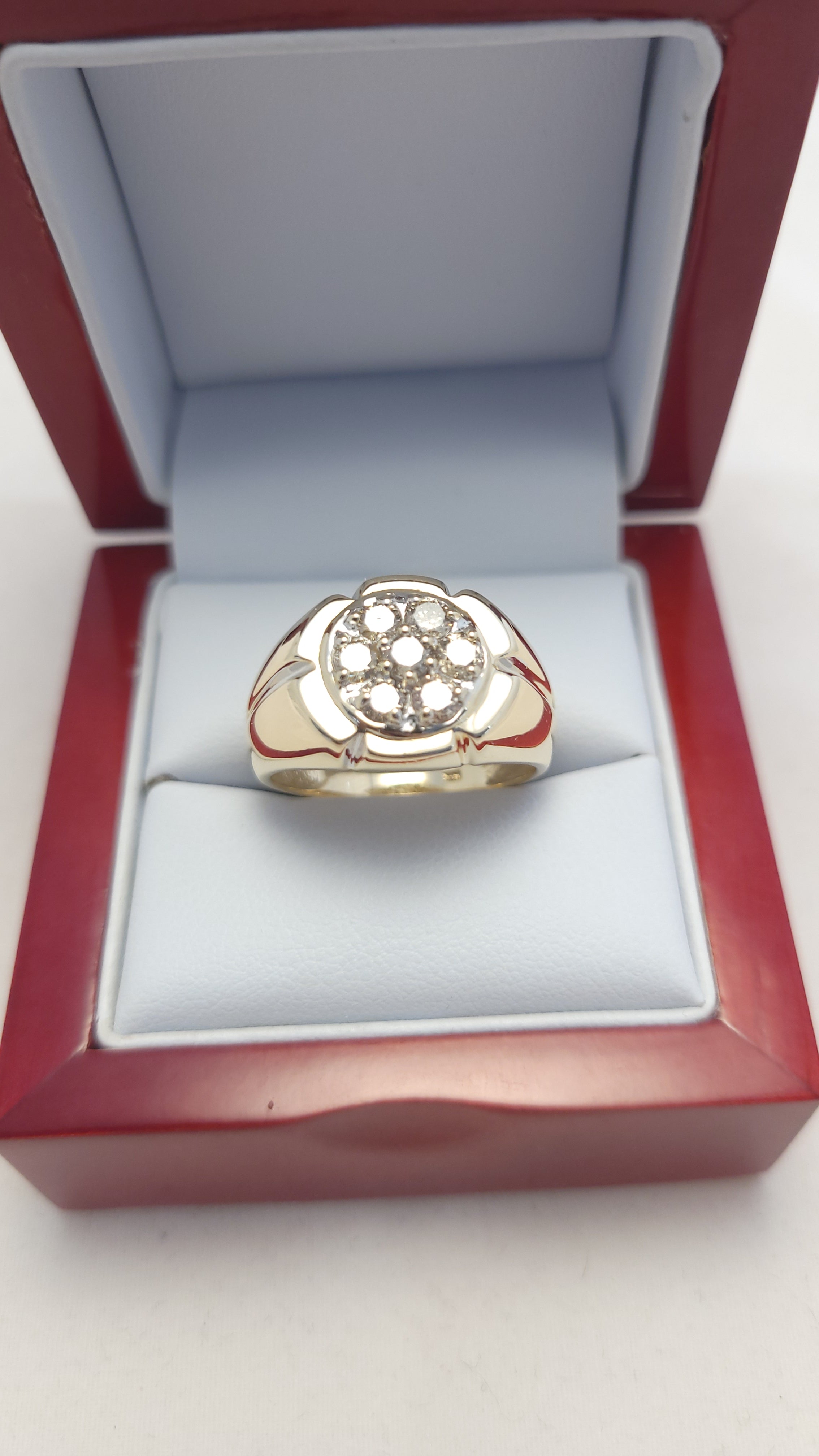 ANILLO DE ORO AMARILLO DE 14K CON DIAMANTES