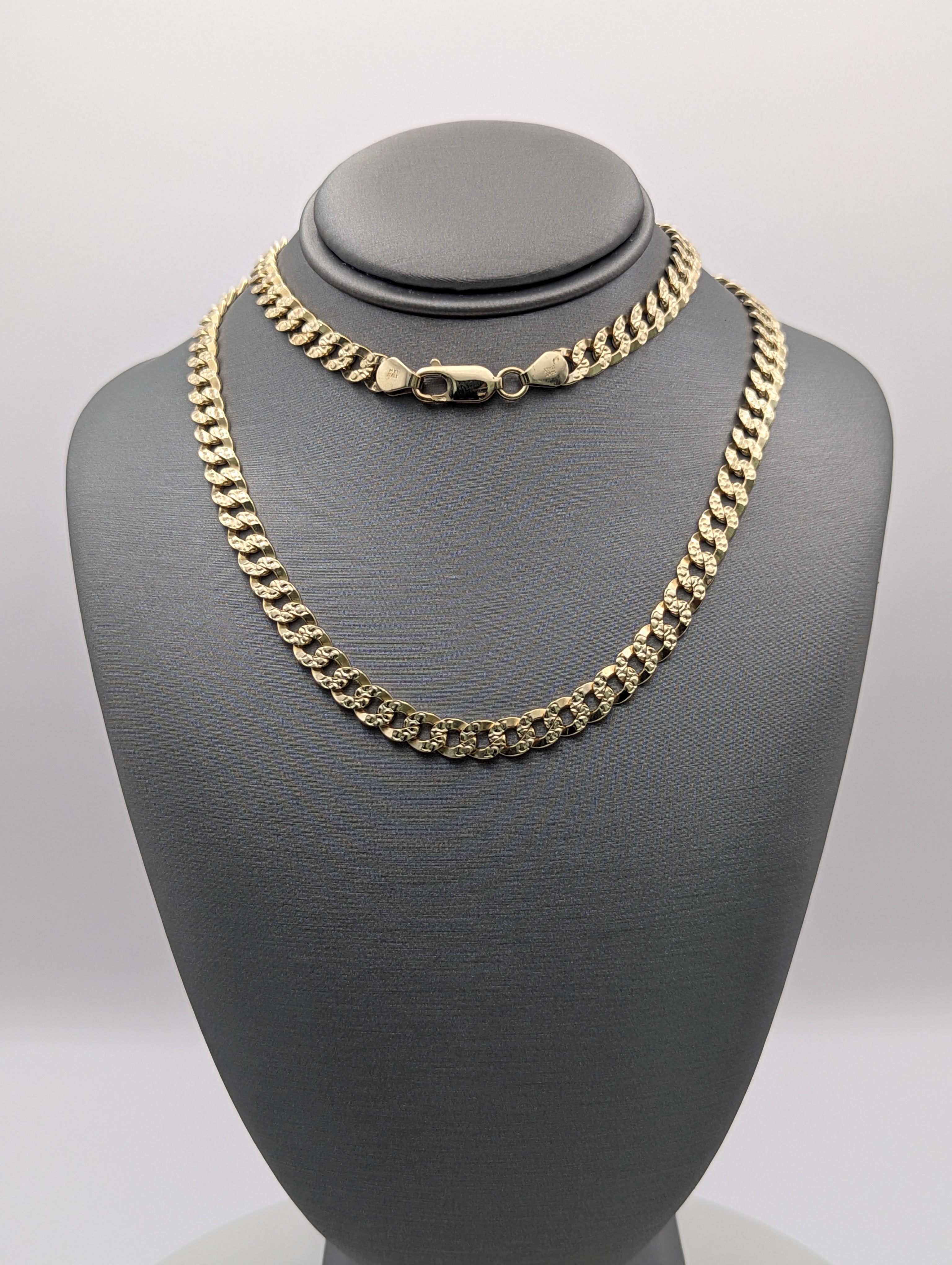 Cadena Curb Fresada de Oro Amarillo de 14K