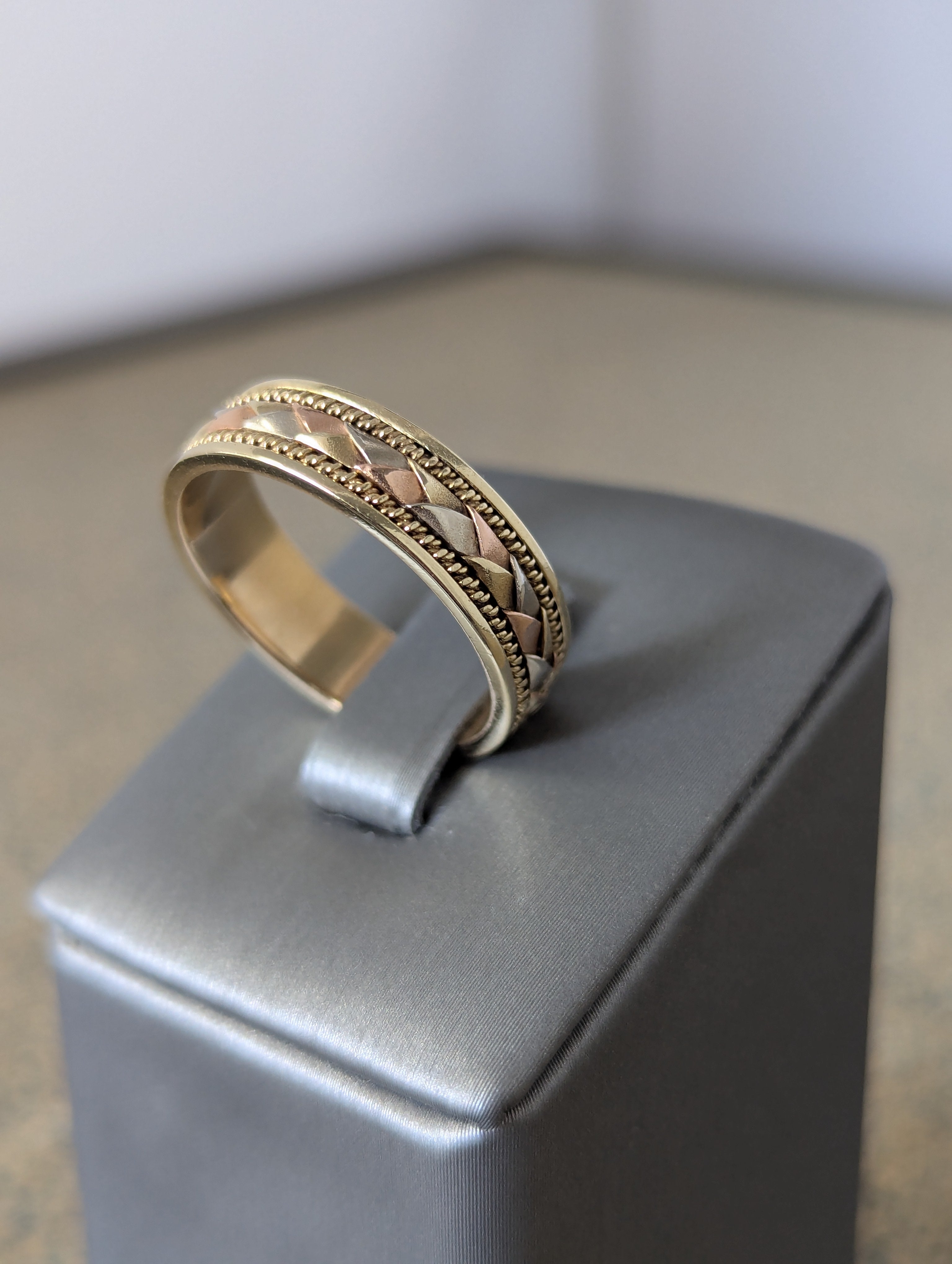 Alianza de boda de 14K