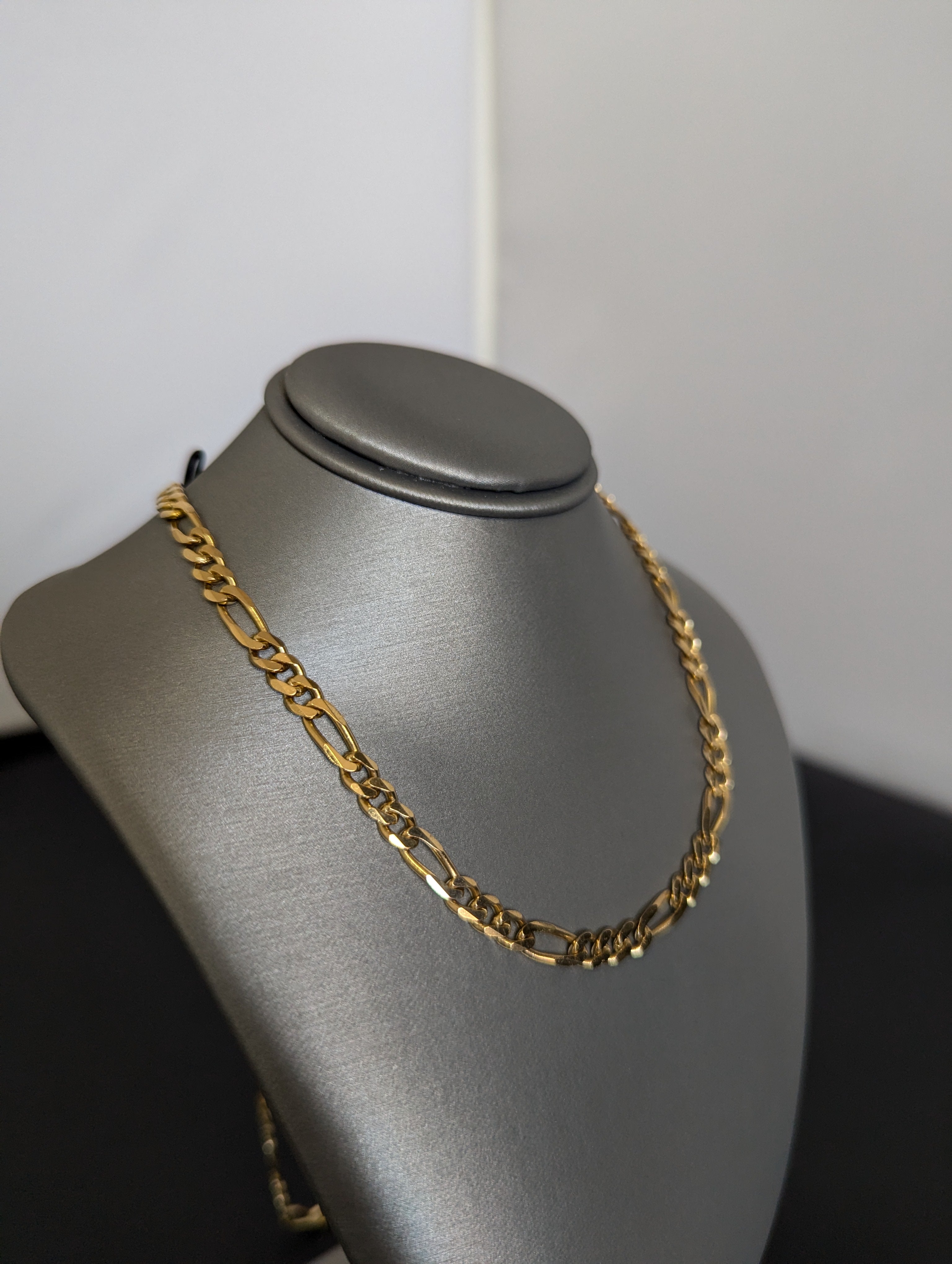 Cadena Figaro de oro amarillo de 14K