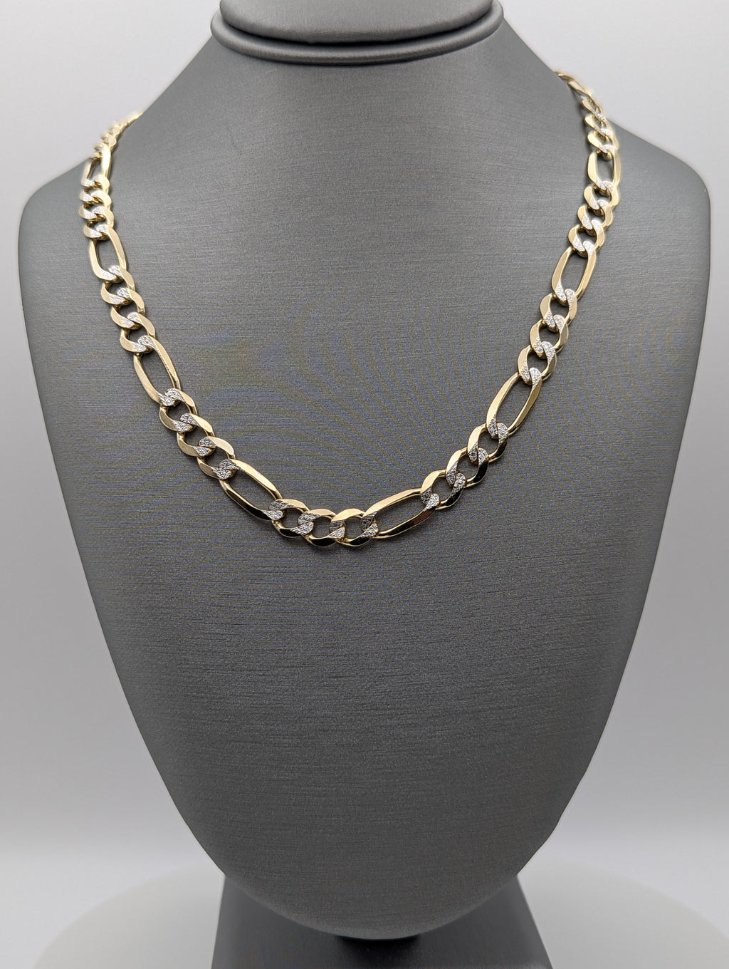 Cadena Fígaro de oro amarillo de 14K con corte de diamante