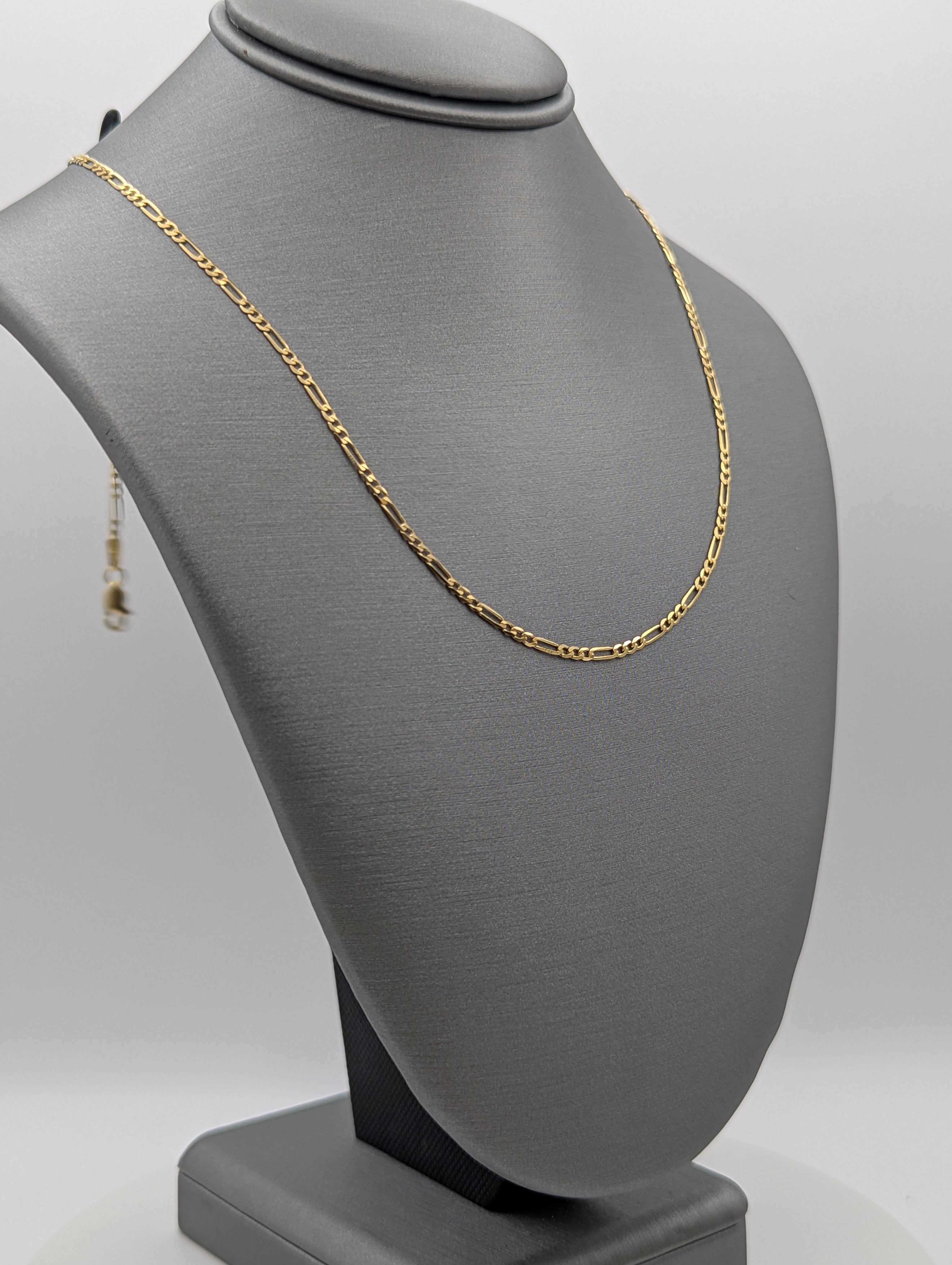 Cadena Fígaro de oro amarillo de 14K