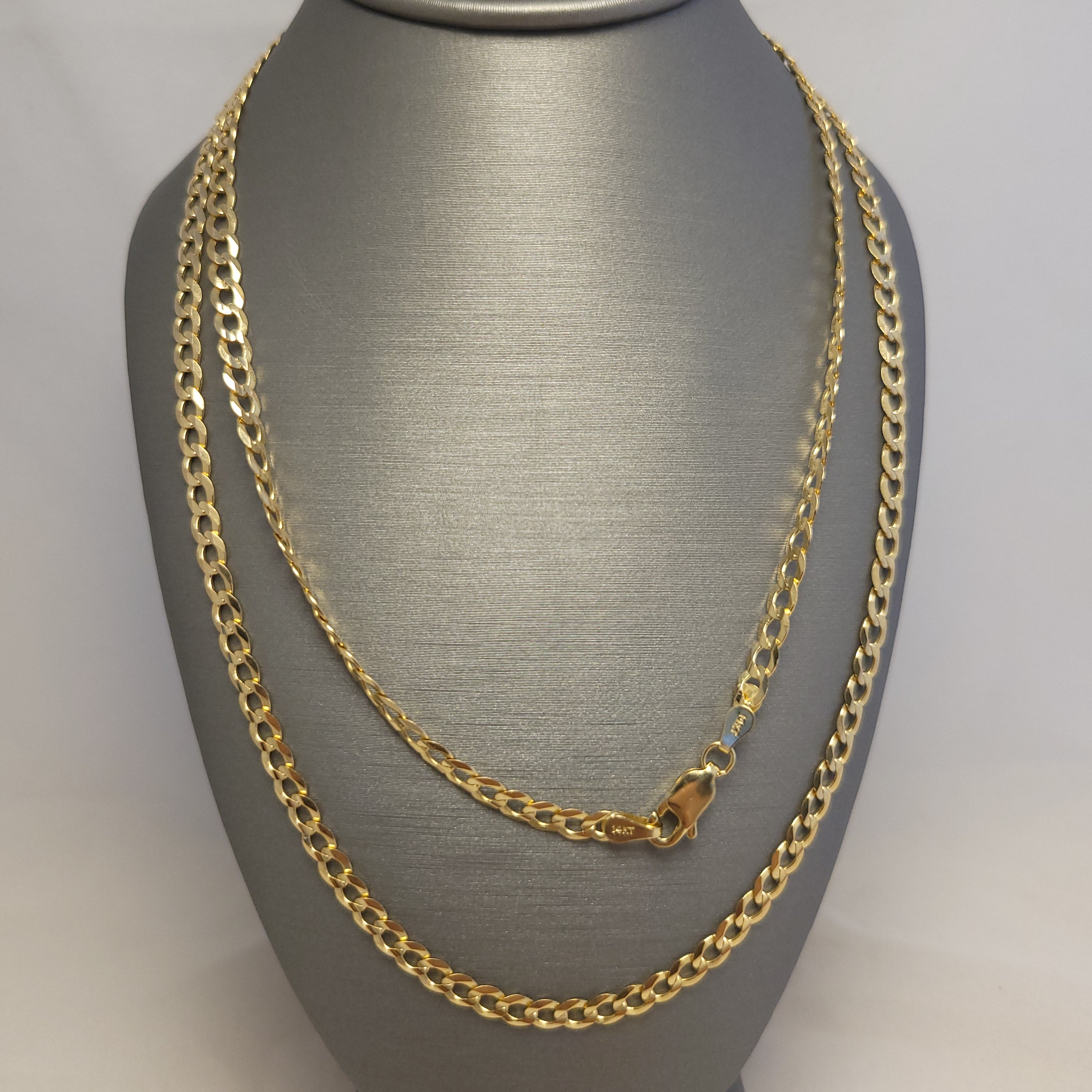 Cadena de eslabones cubanos maciza de oro amarillo de 14K