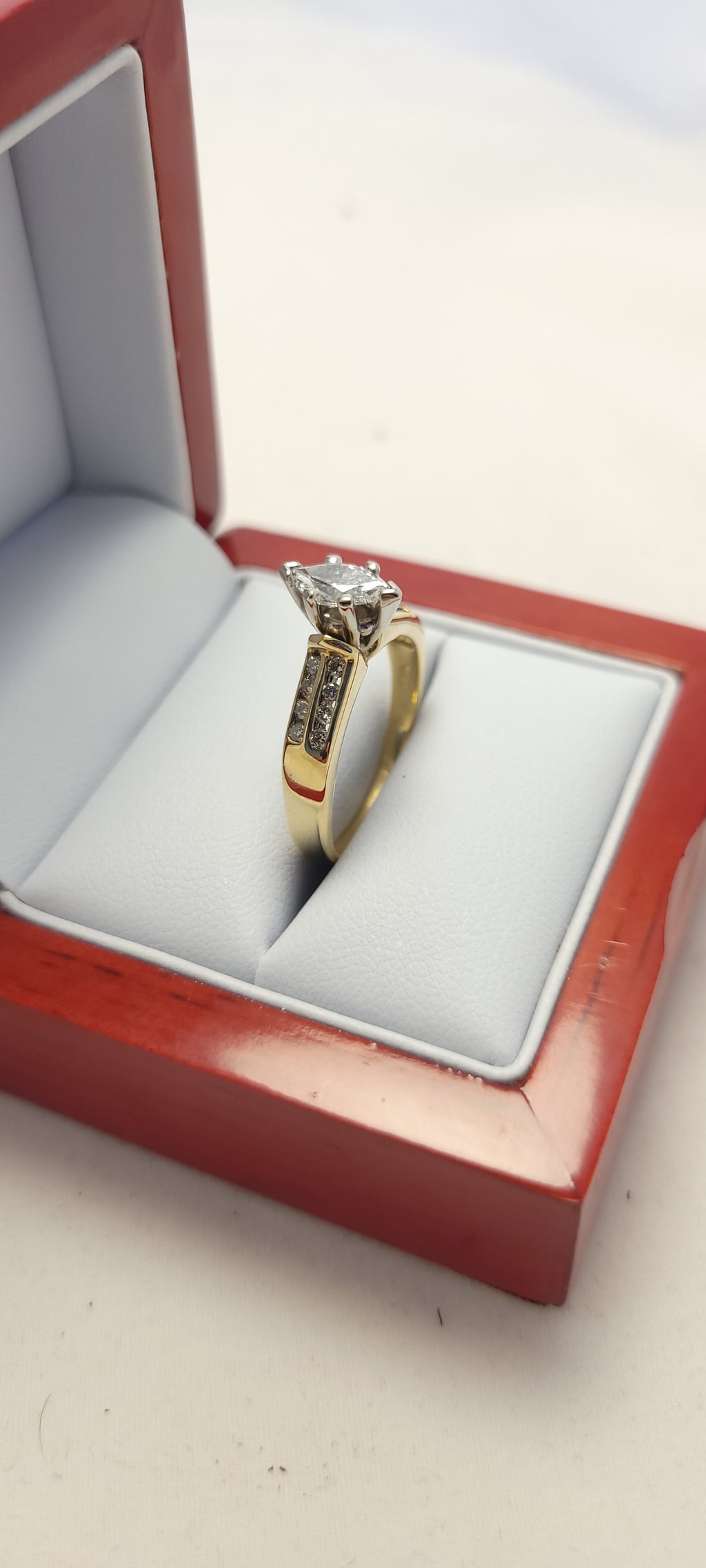 14K YG Marquise Diamond Ring