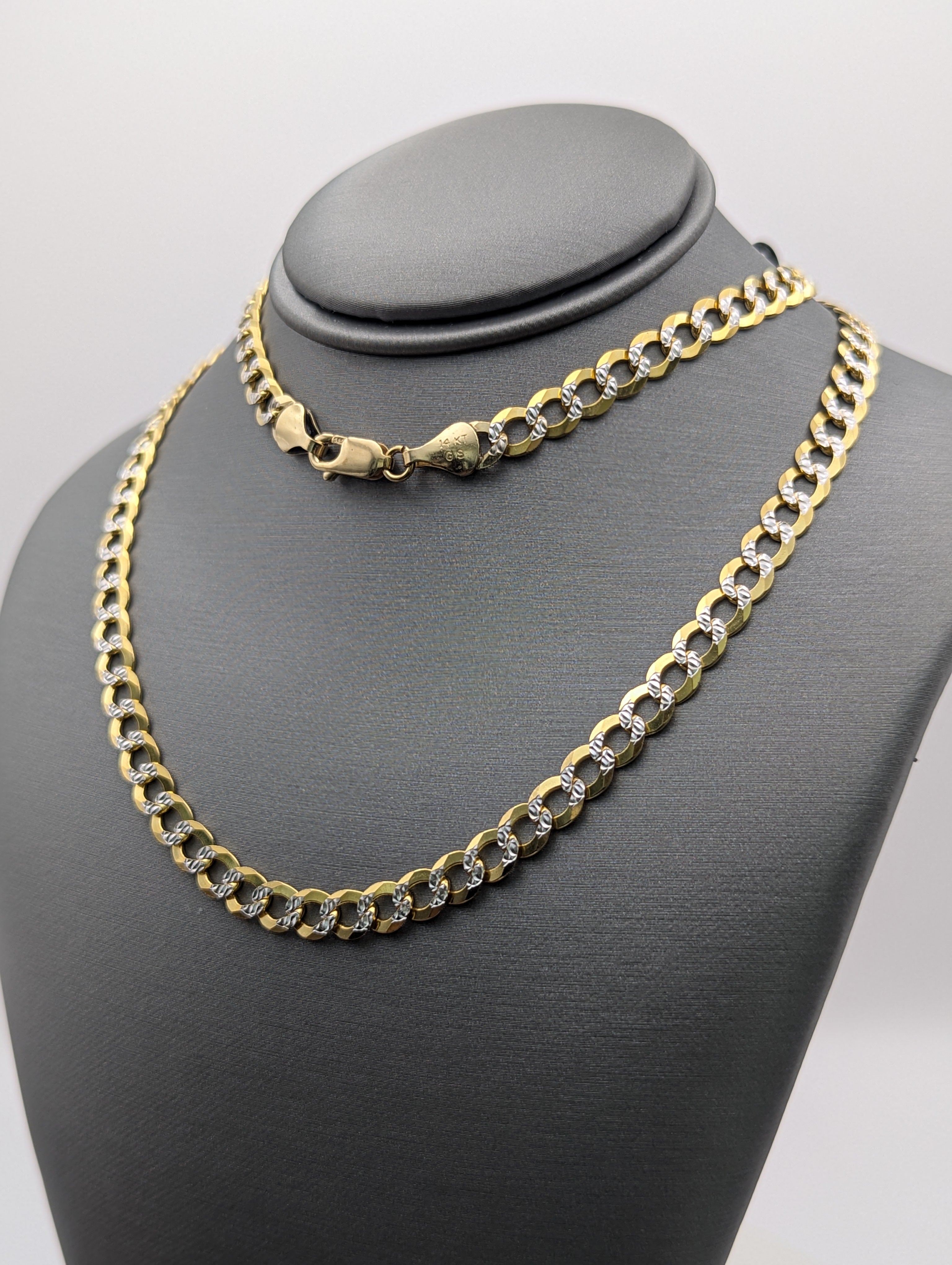 Cadena cubana de 14K con corte de diamante