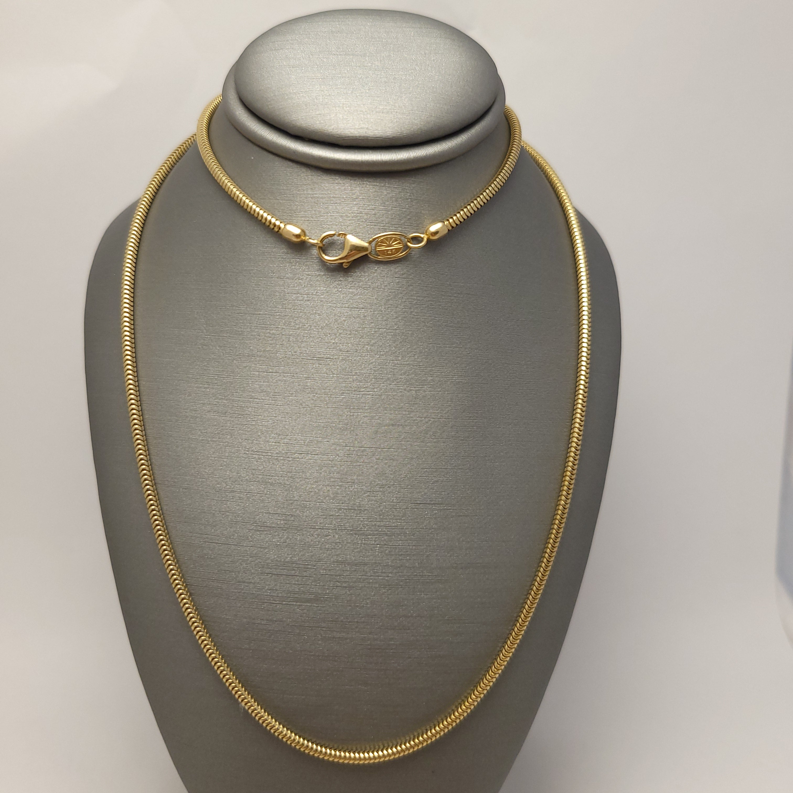 Collar Eslabones de Serpiente en Oro Amarillo de 14K