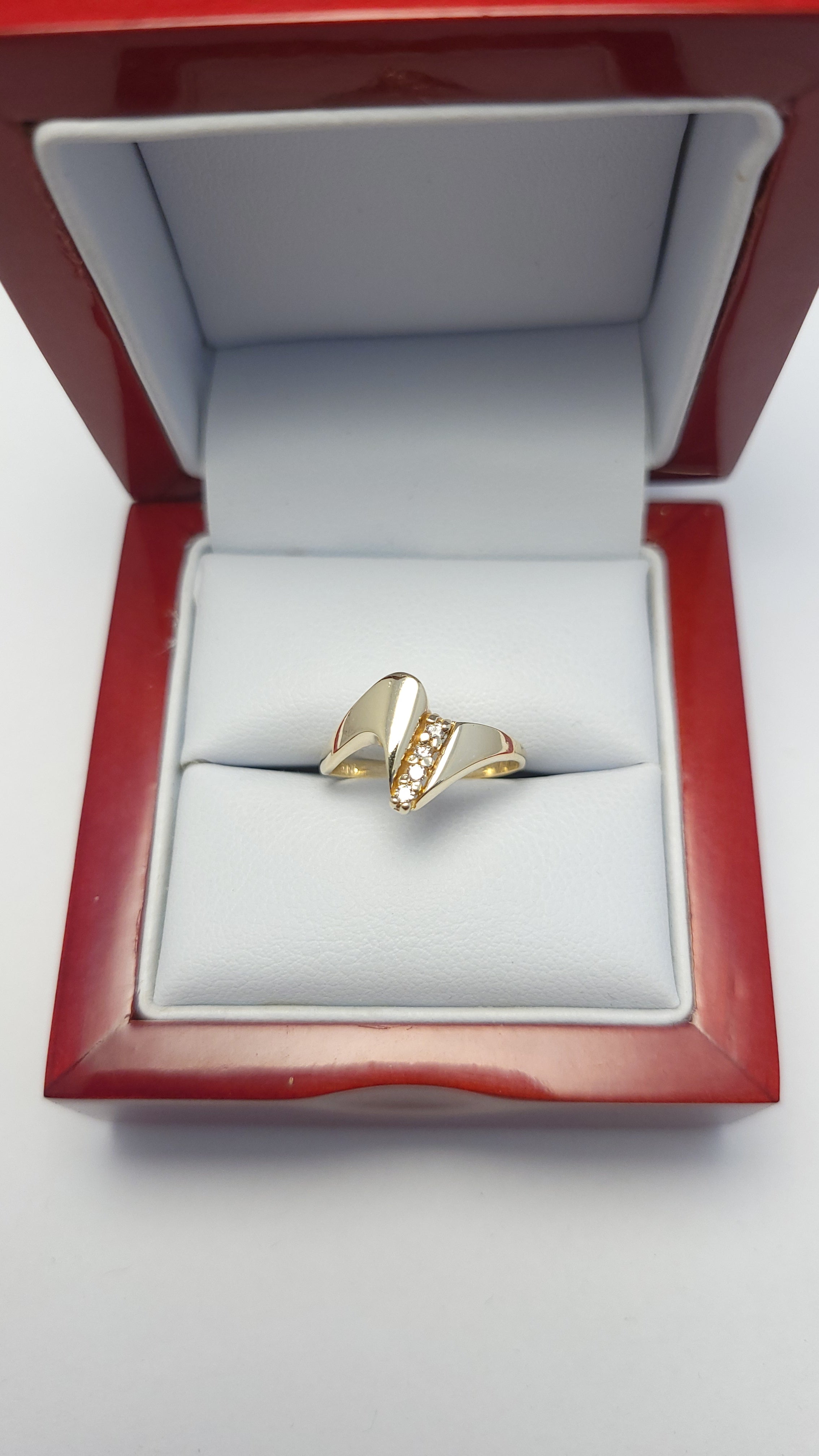 10K YG Fancy Diamond Ring
