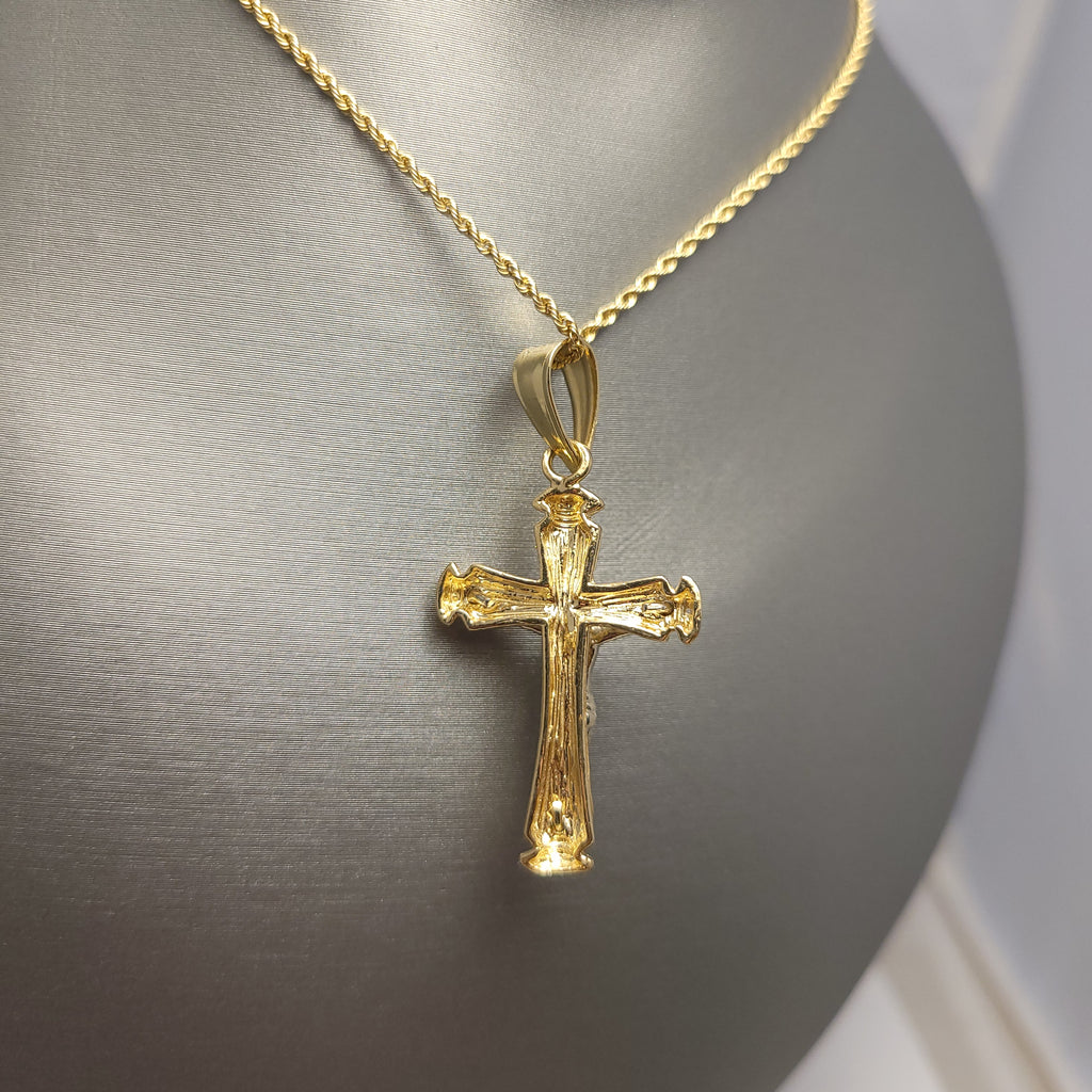Colgante con crucifijo bicolor de oro de 14 quilates