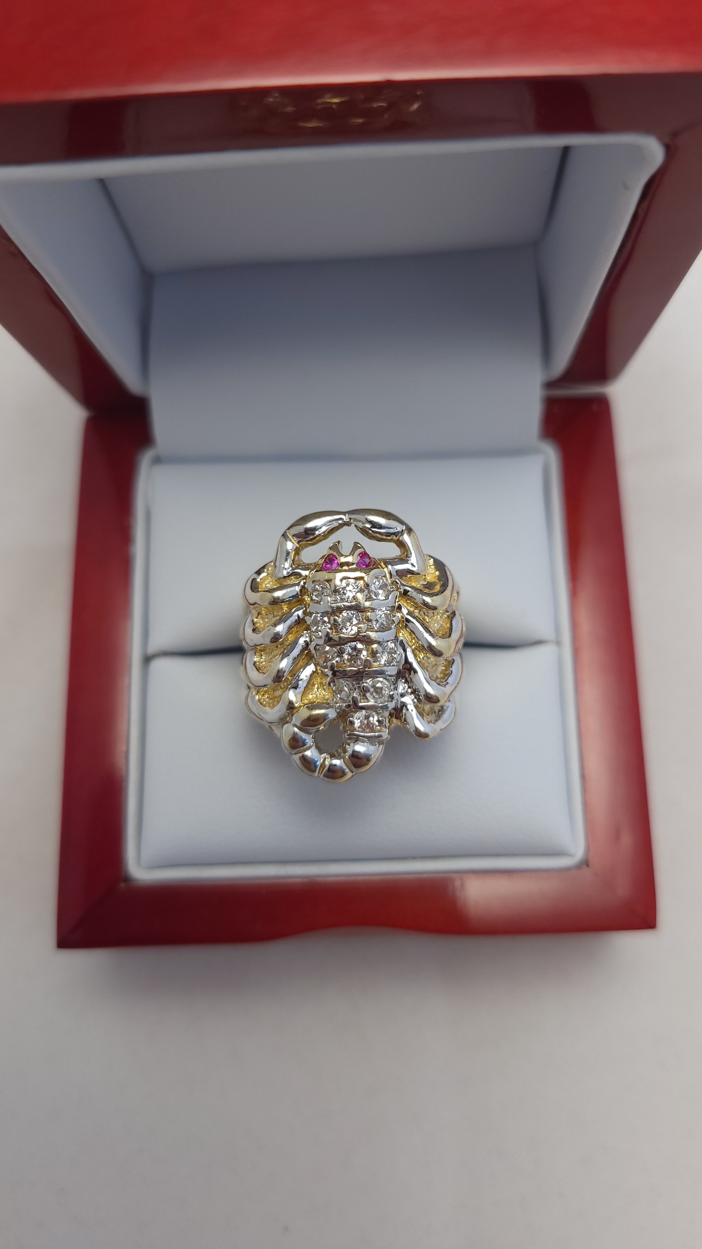 10K YG Scorpion Ring