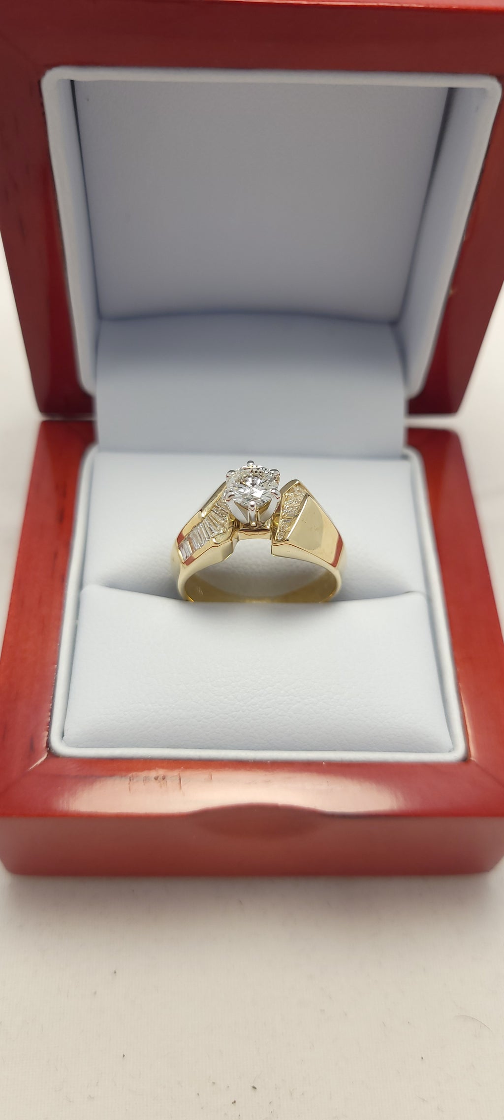 14K YG Diamond Ring