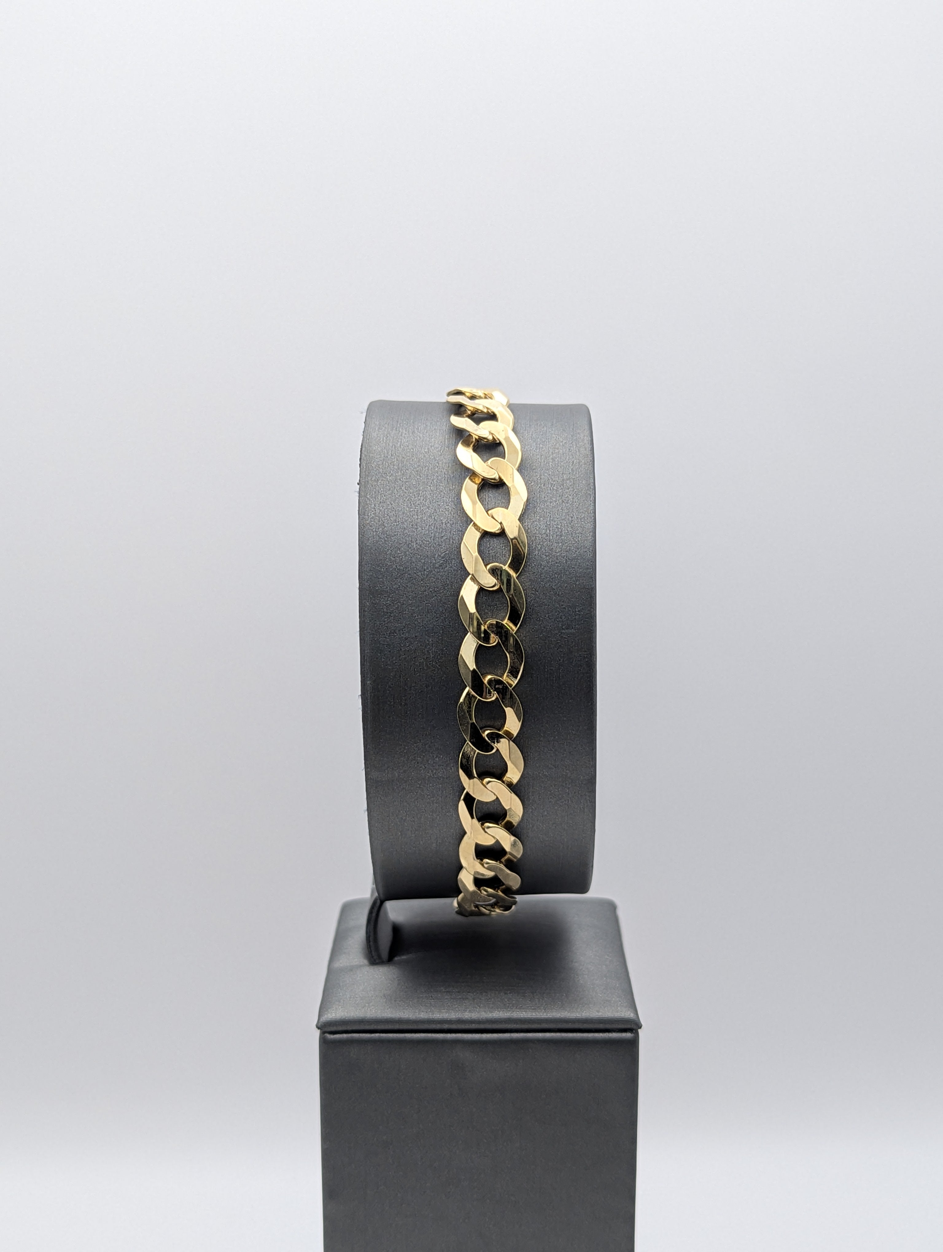 Pulsera de eslabones cubanos de oro amarillo de 14K