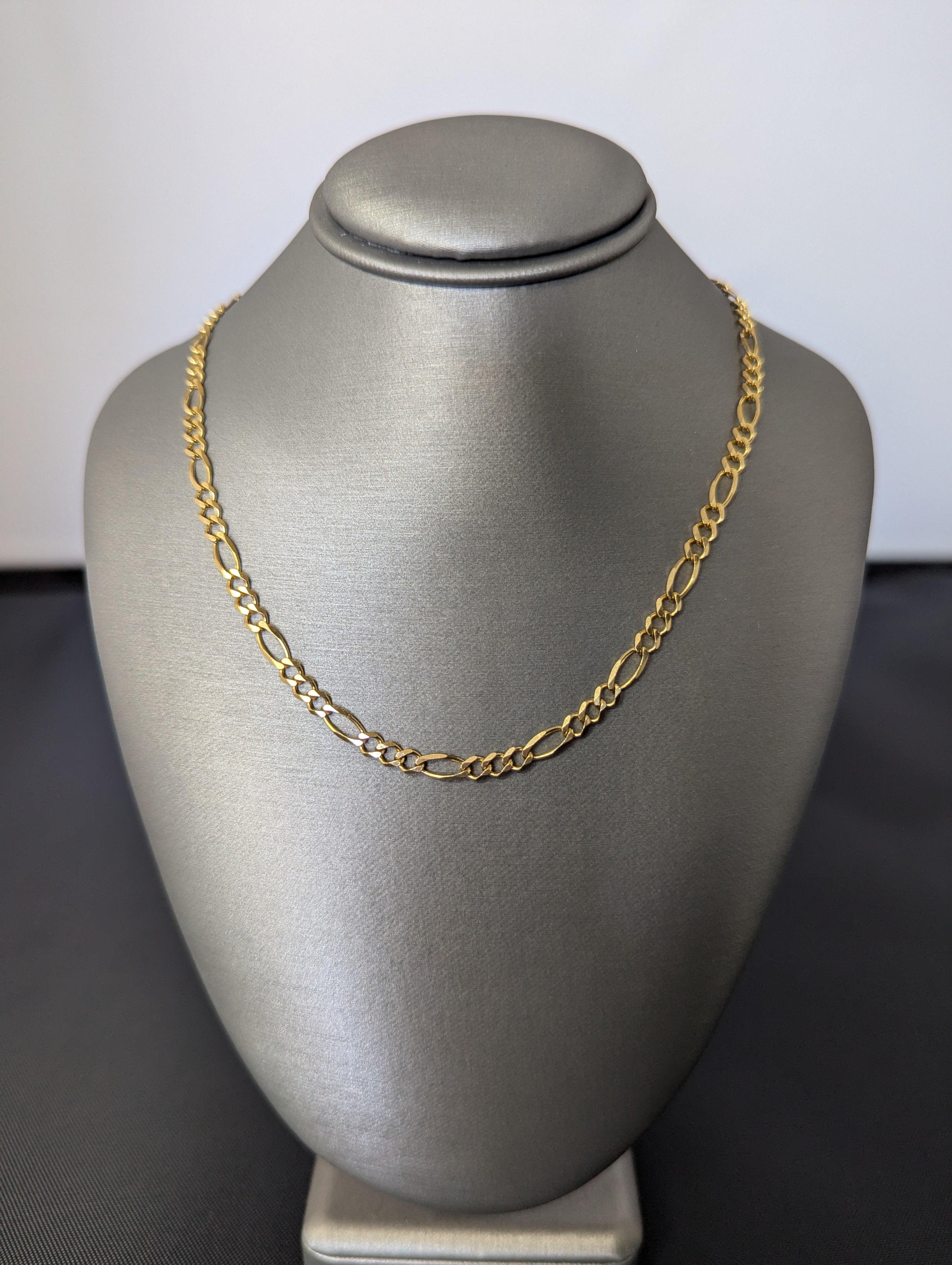 Cadena Fígaro Plana de Oro Amarillo de 14K