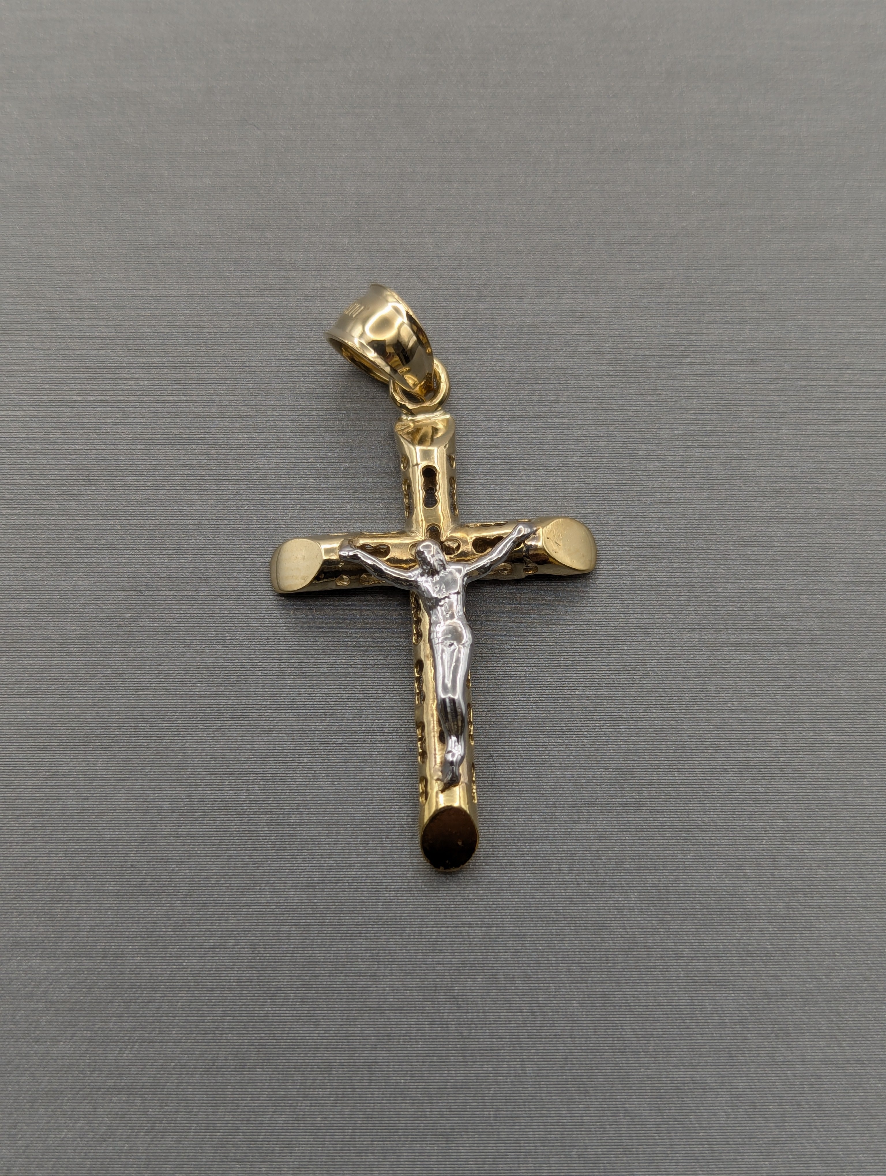 14K YG/WG Crucifix Pendant