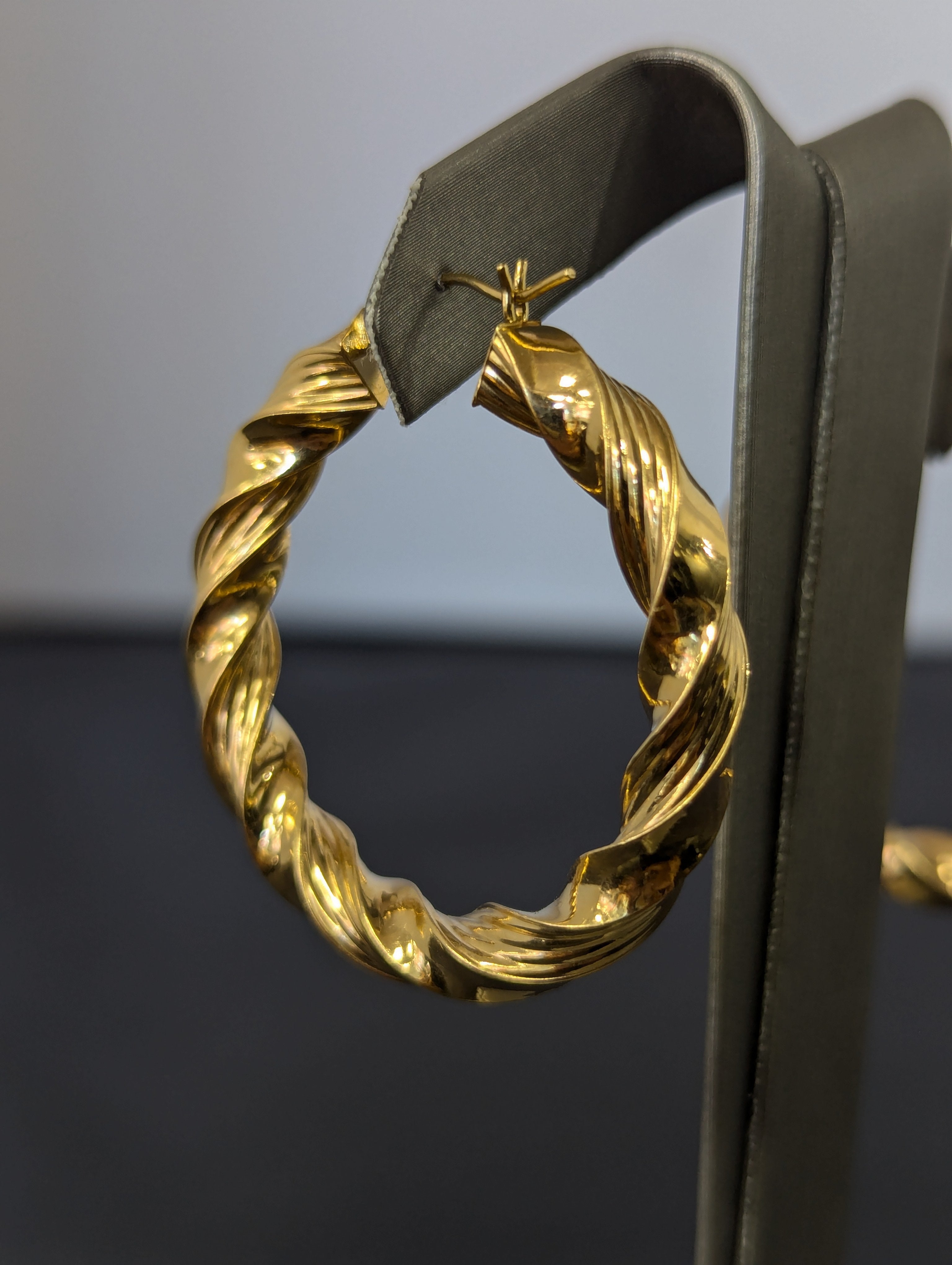 14K YG Twisted Spiral Hoop Earrings