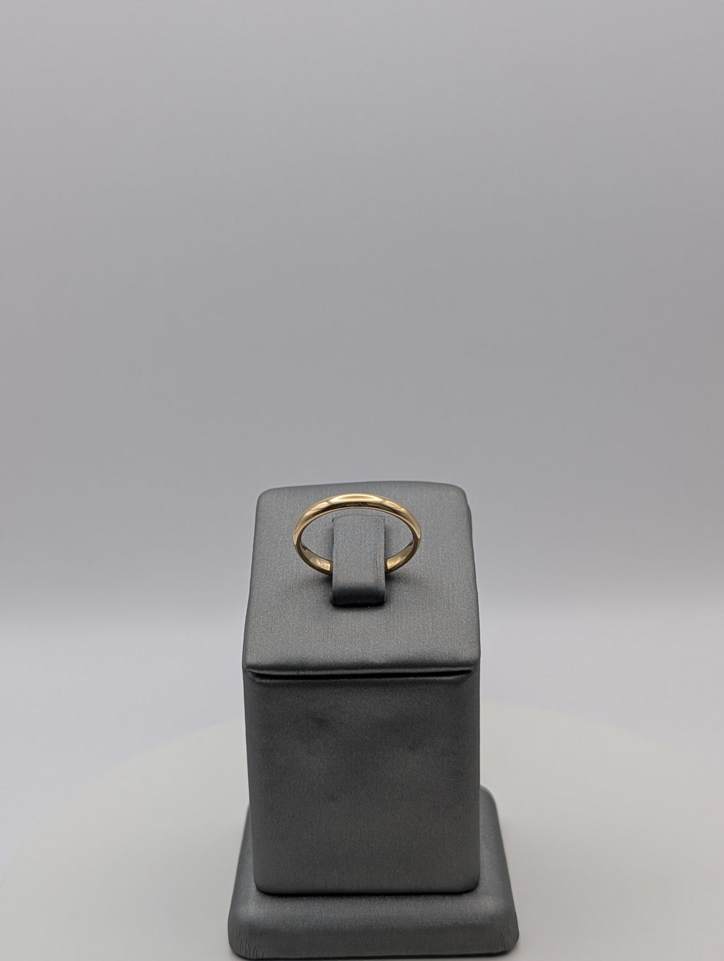 Anillo de boda de oro amarillo de 14 quilates