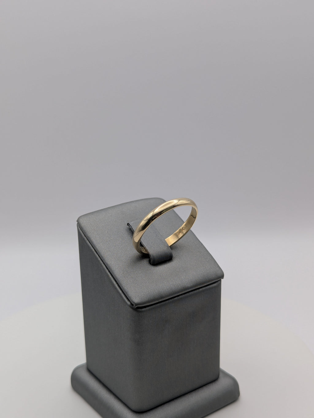Anillo de boda de oro amarillo de 14 quilates