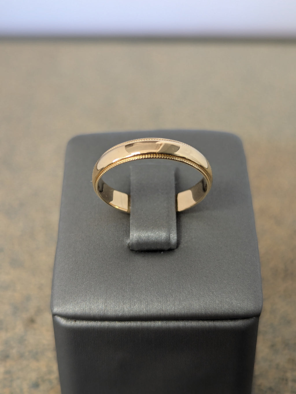 Anillo de boda de oro de 14K