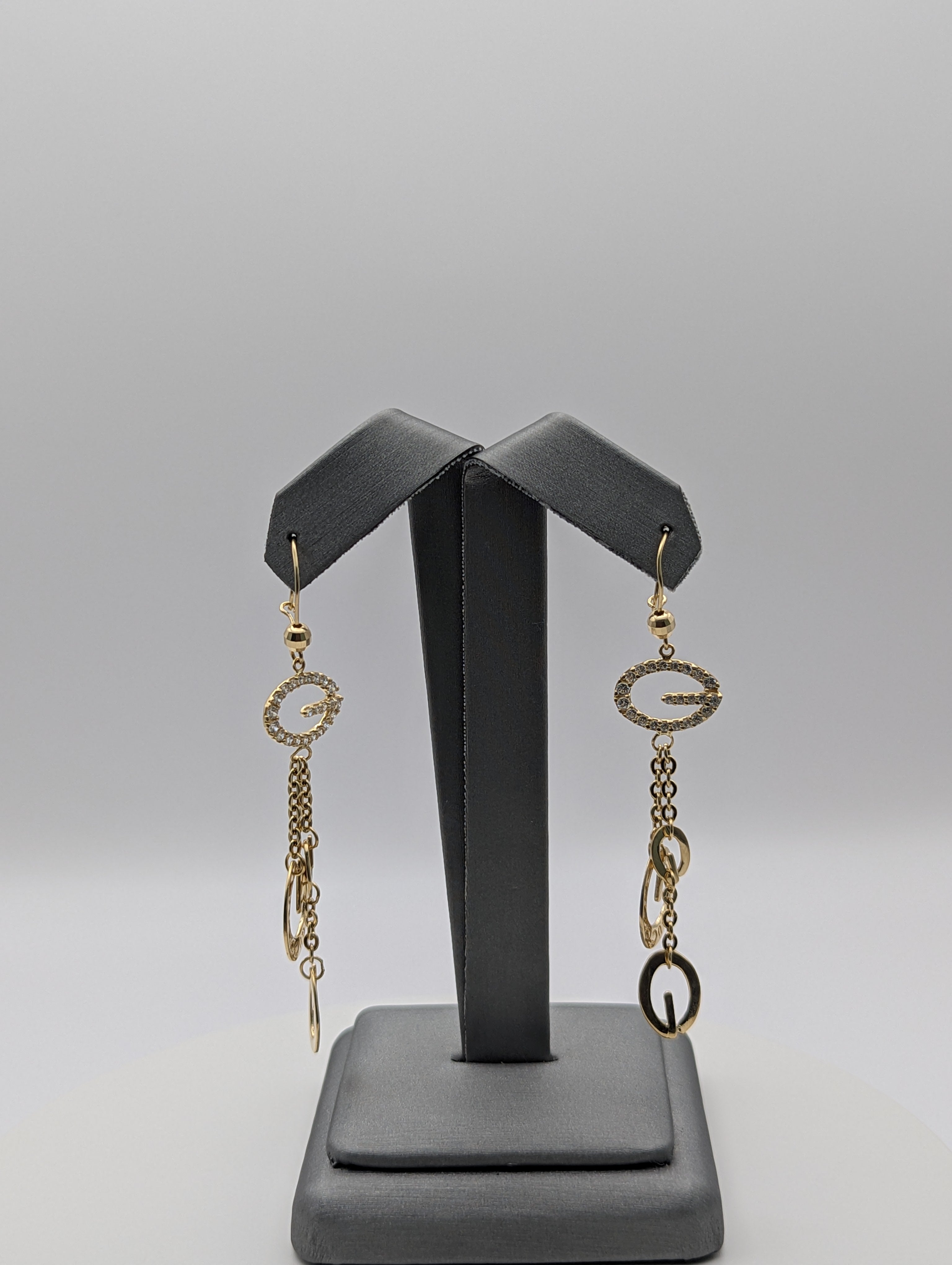 Pendientes Gucci de oro amarillo de 14K con circonitas cúbicas