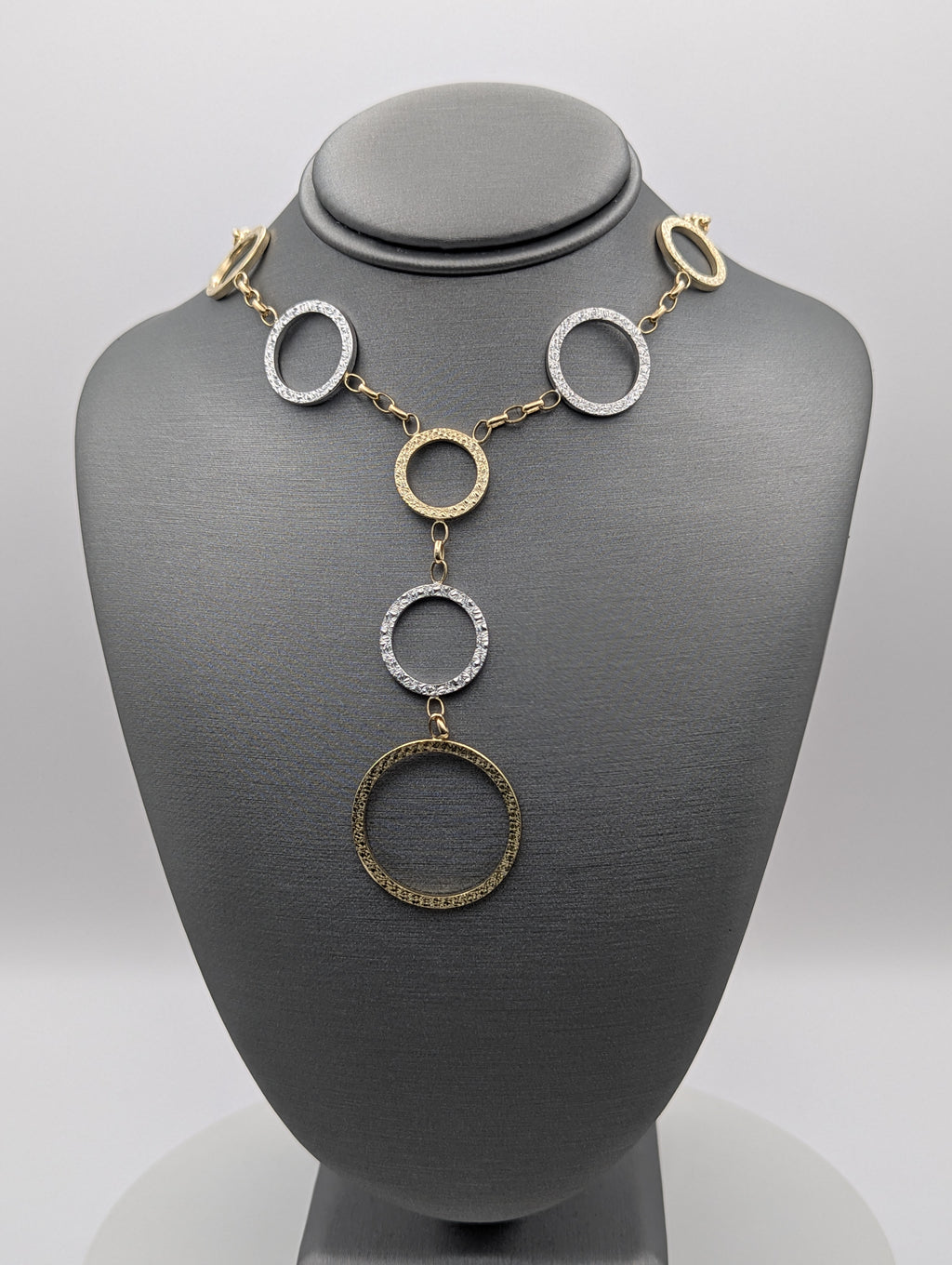 Collar círculo colgante dos tonos 14K