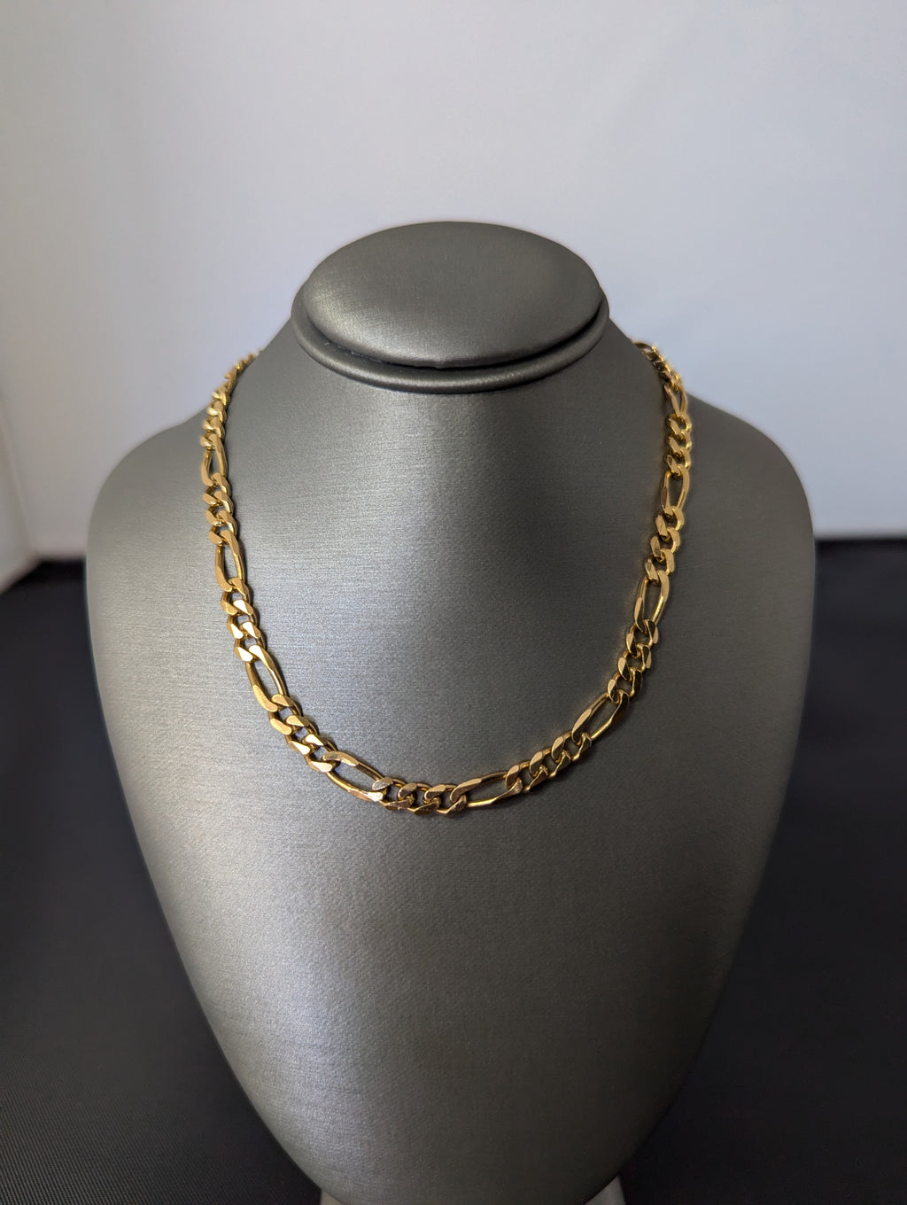 Cadena Figaro de oro amarillo de 14K