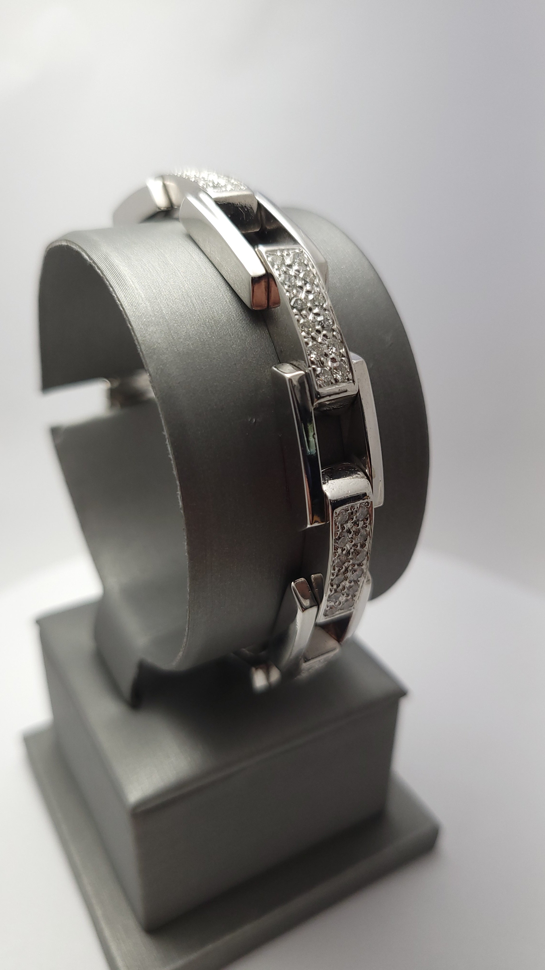 Pulsera de diamantes de oro blanco de 14K