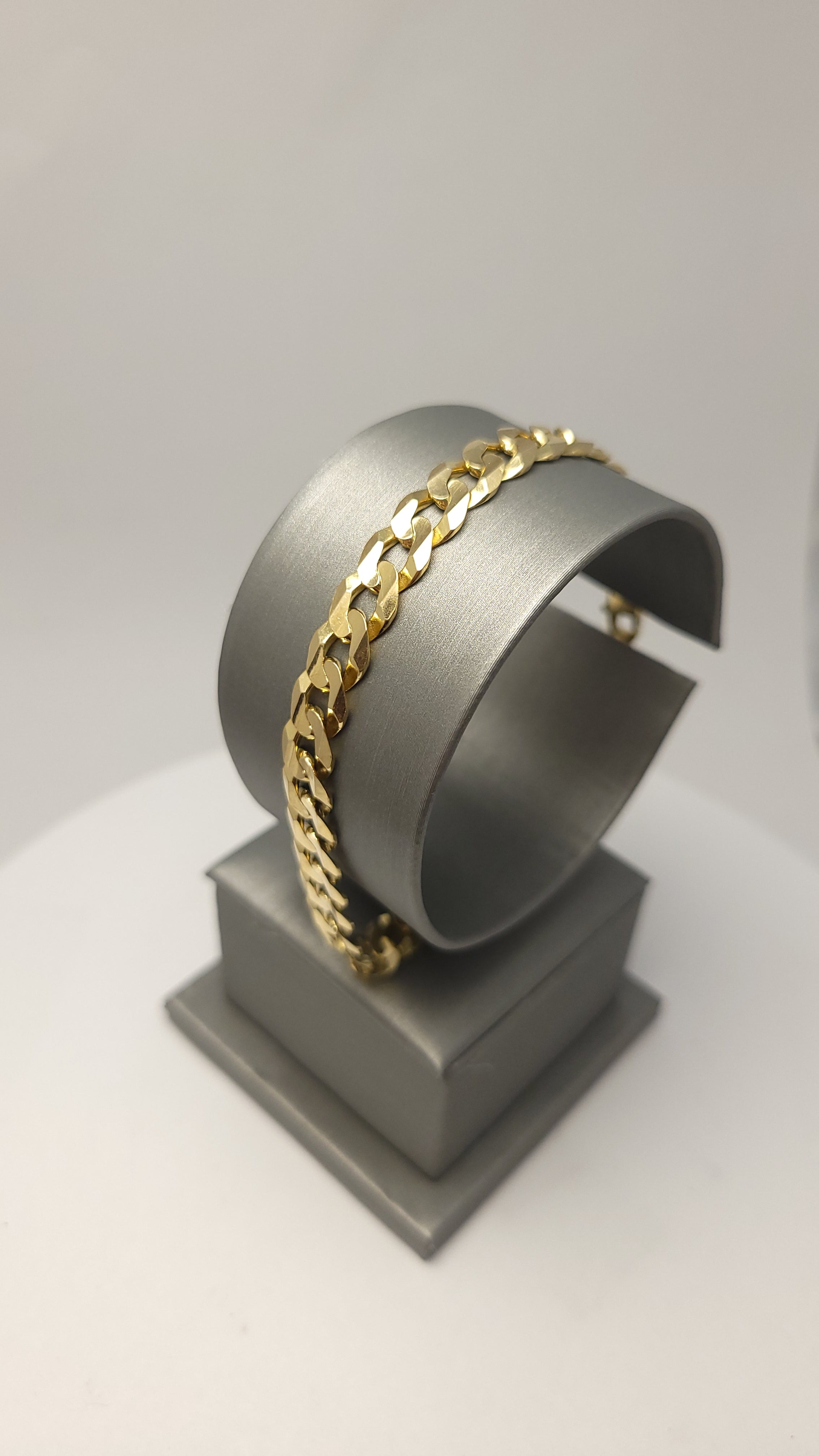 14K YG Curb Link Bracelet