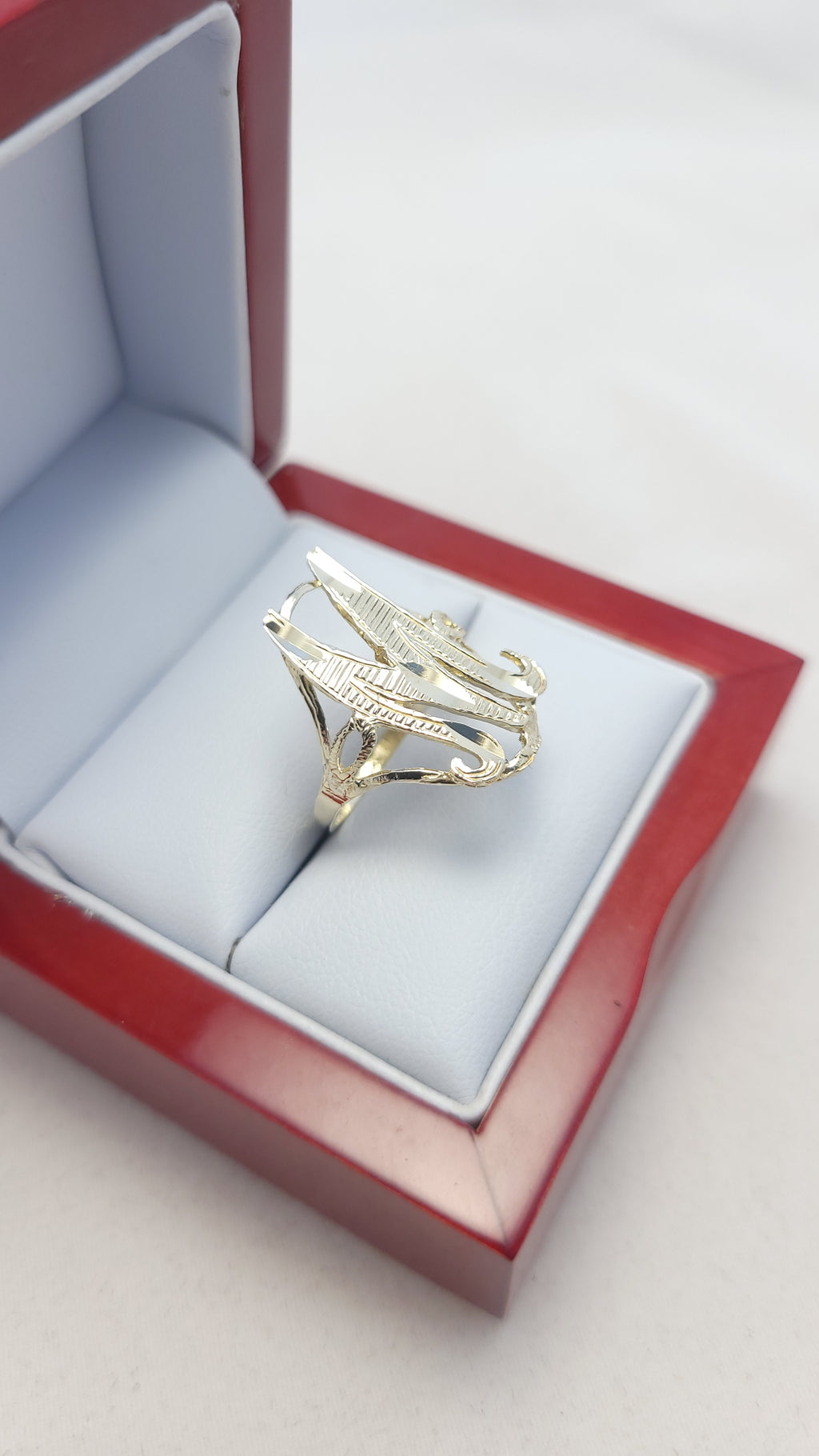 10K YG Letter "M" Ring