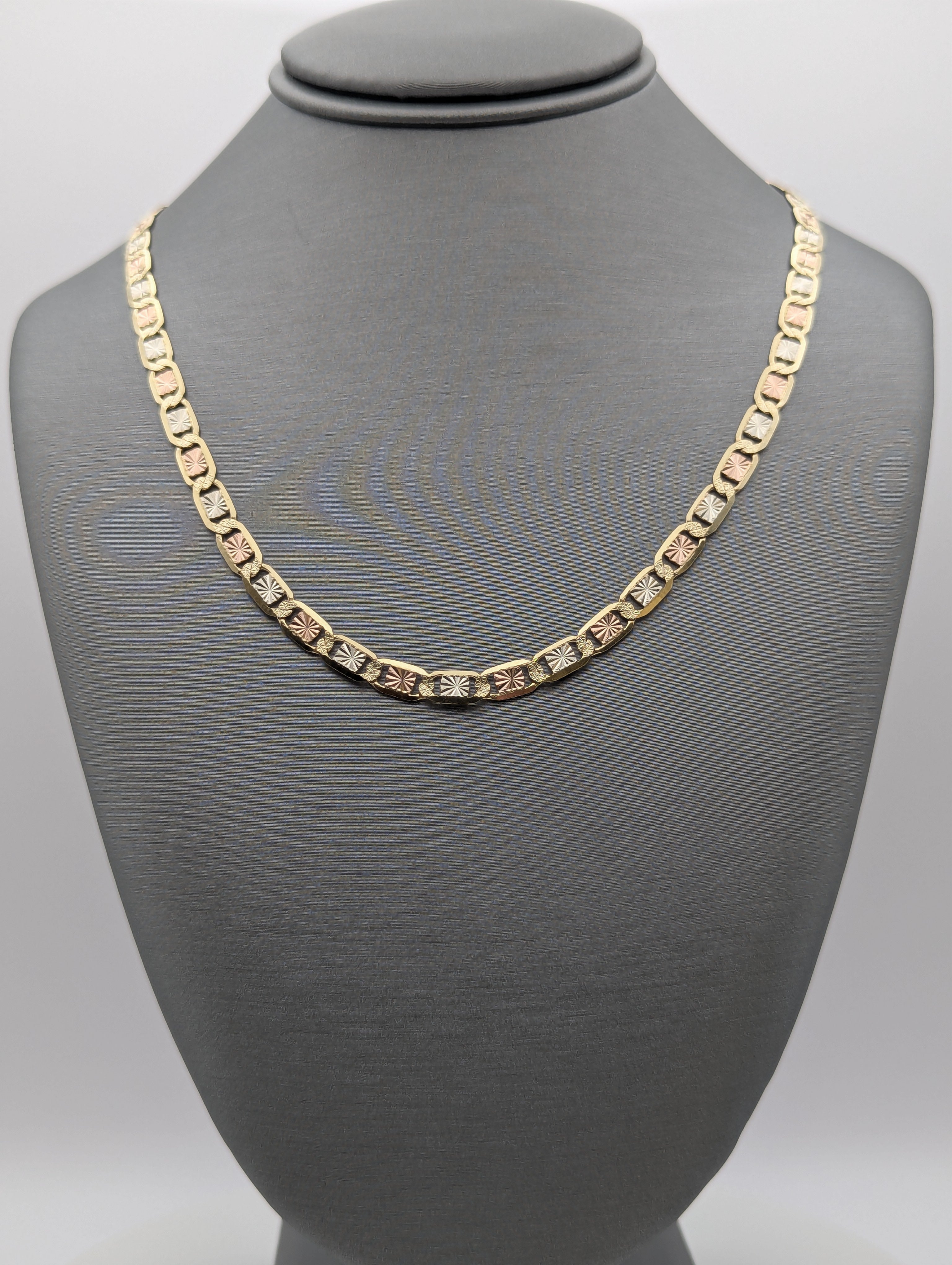 Cadena Valentino de 14K