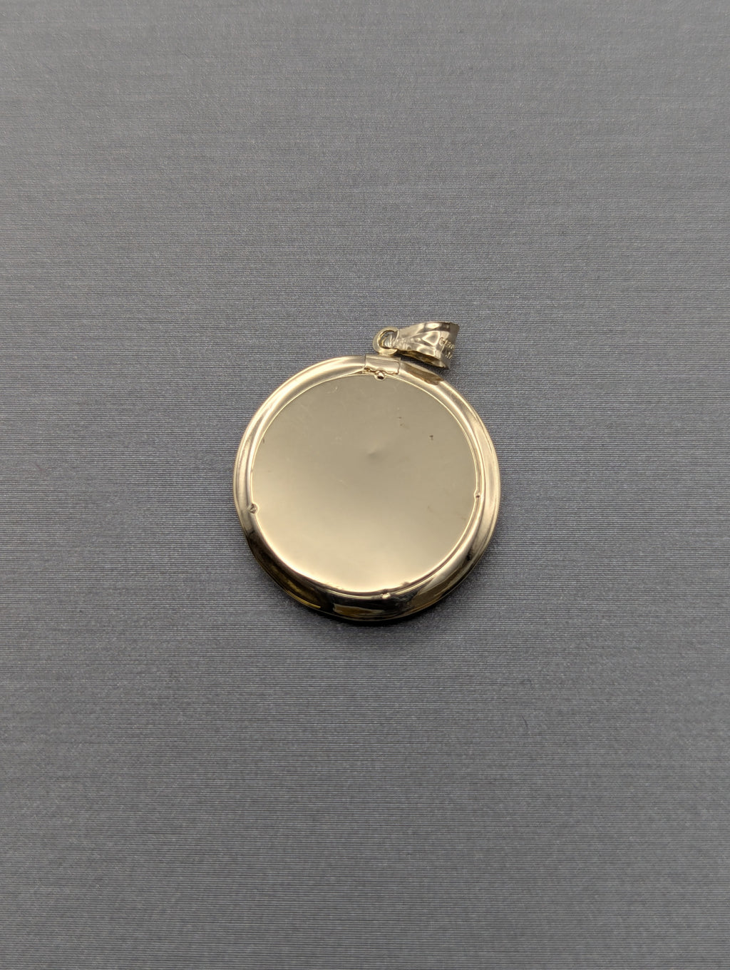 Colgante de Guadalupe en Oro Amarillo/Rosado de 14K con Circonitas Cúbicas