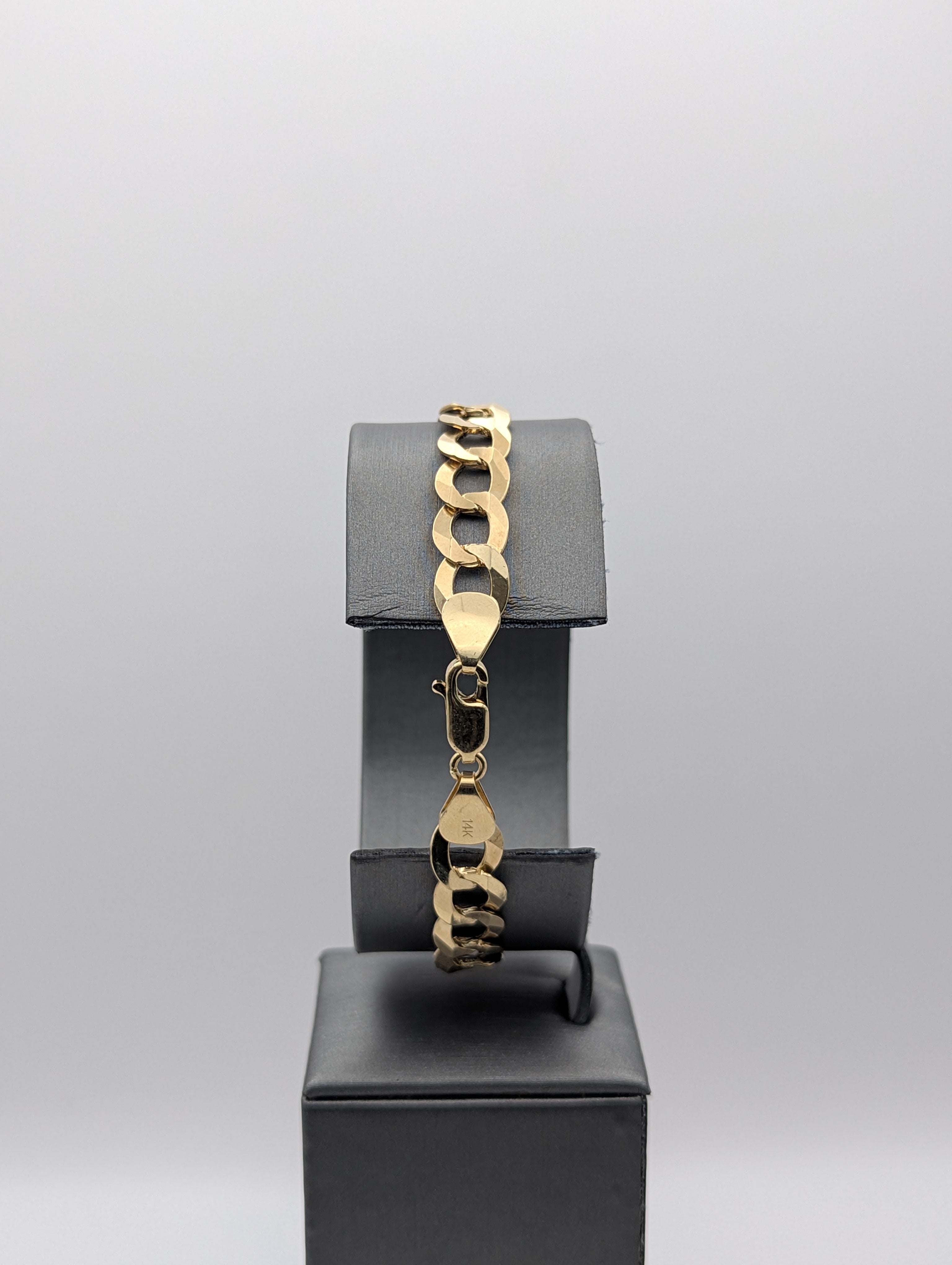 Pulsera eslabones cubanos 14K oro amarillo