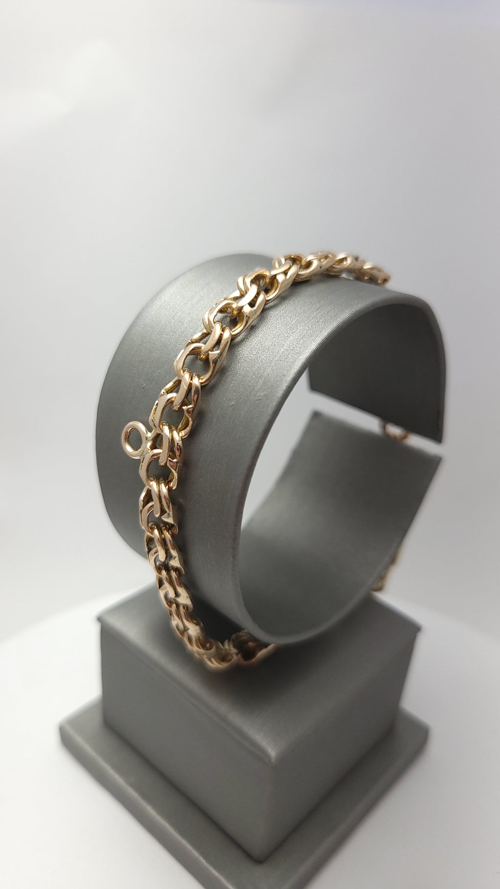 Pulsera de oro rosa de 10K